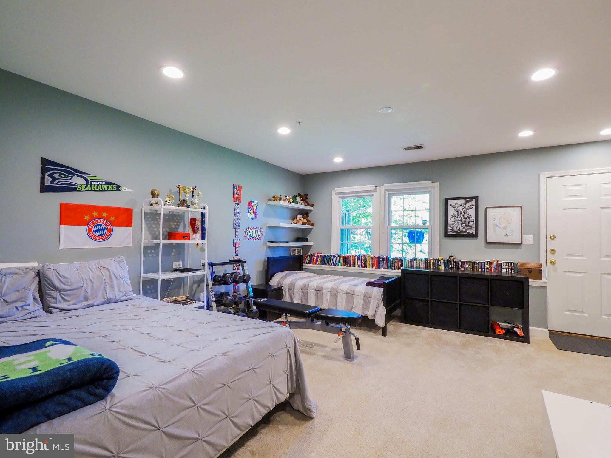 LYNDWOOD - Residential