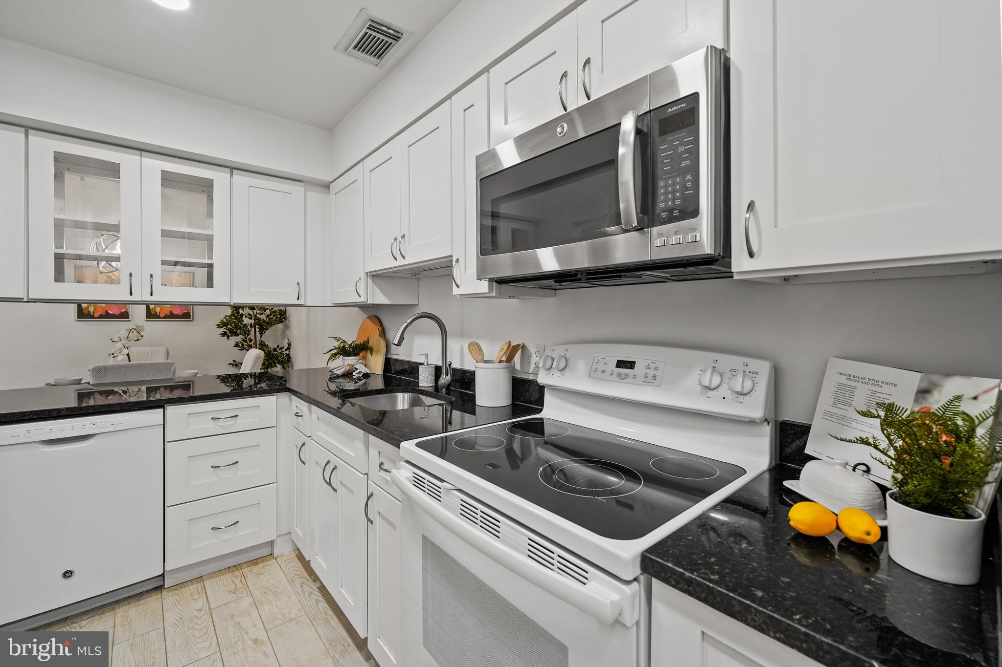 GABLES OF TUCKERMAN - Residential