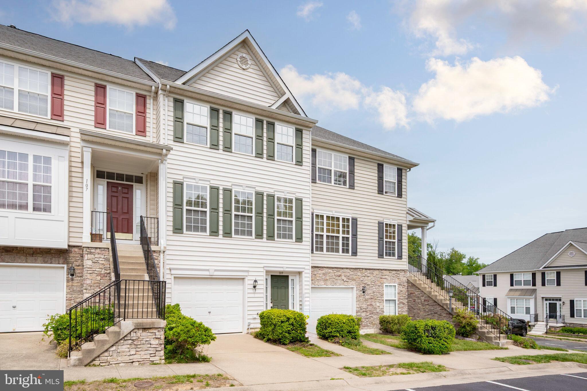 109 REGATTA LANE