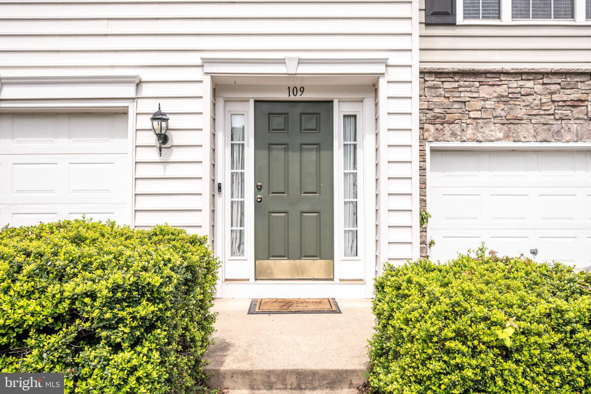 109 REGATTA LANE