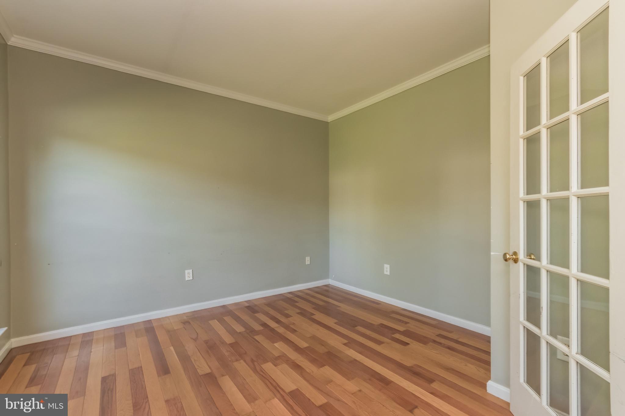 APPLE KNOLLS ESTATES - Residential