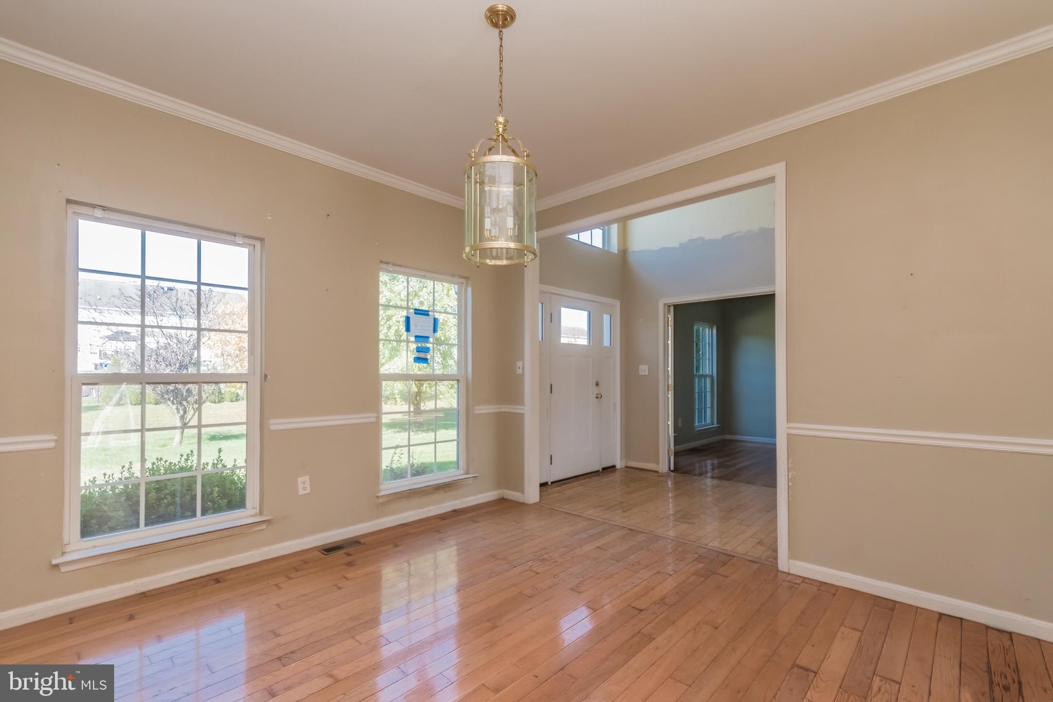 APPLE KNOLLS ESTATES - Residential