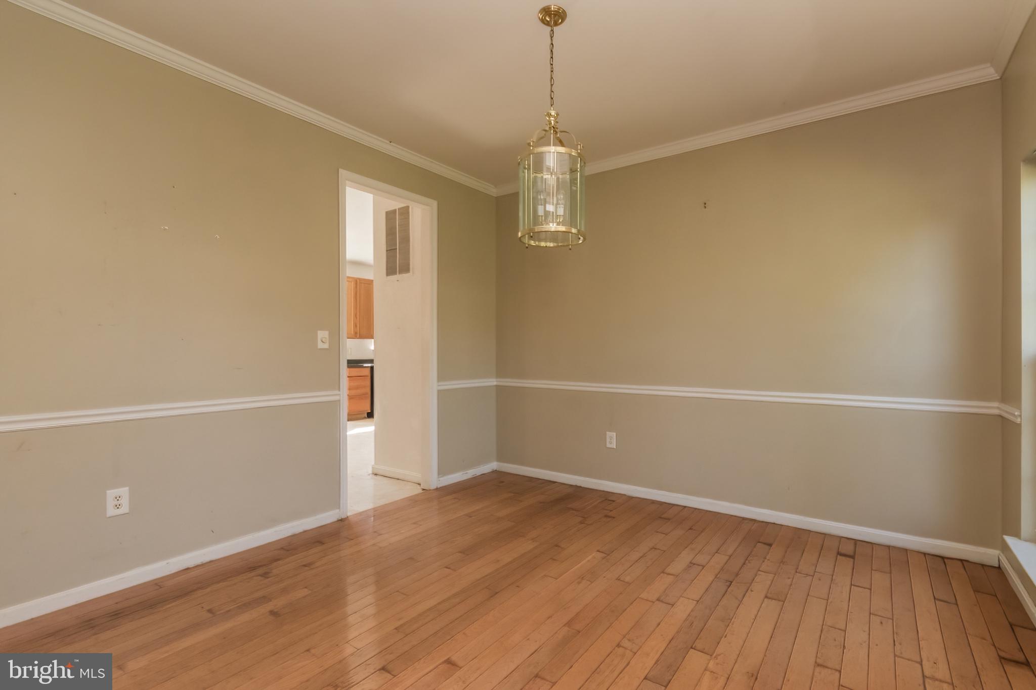 APPLE KNOLLS ESTATES - Residential