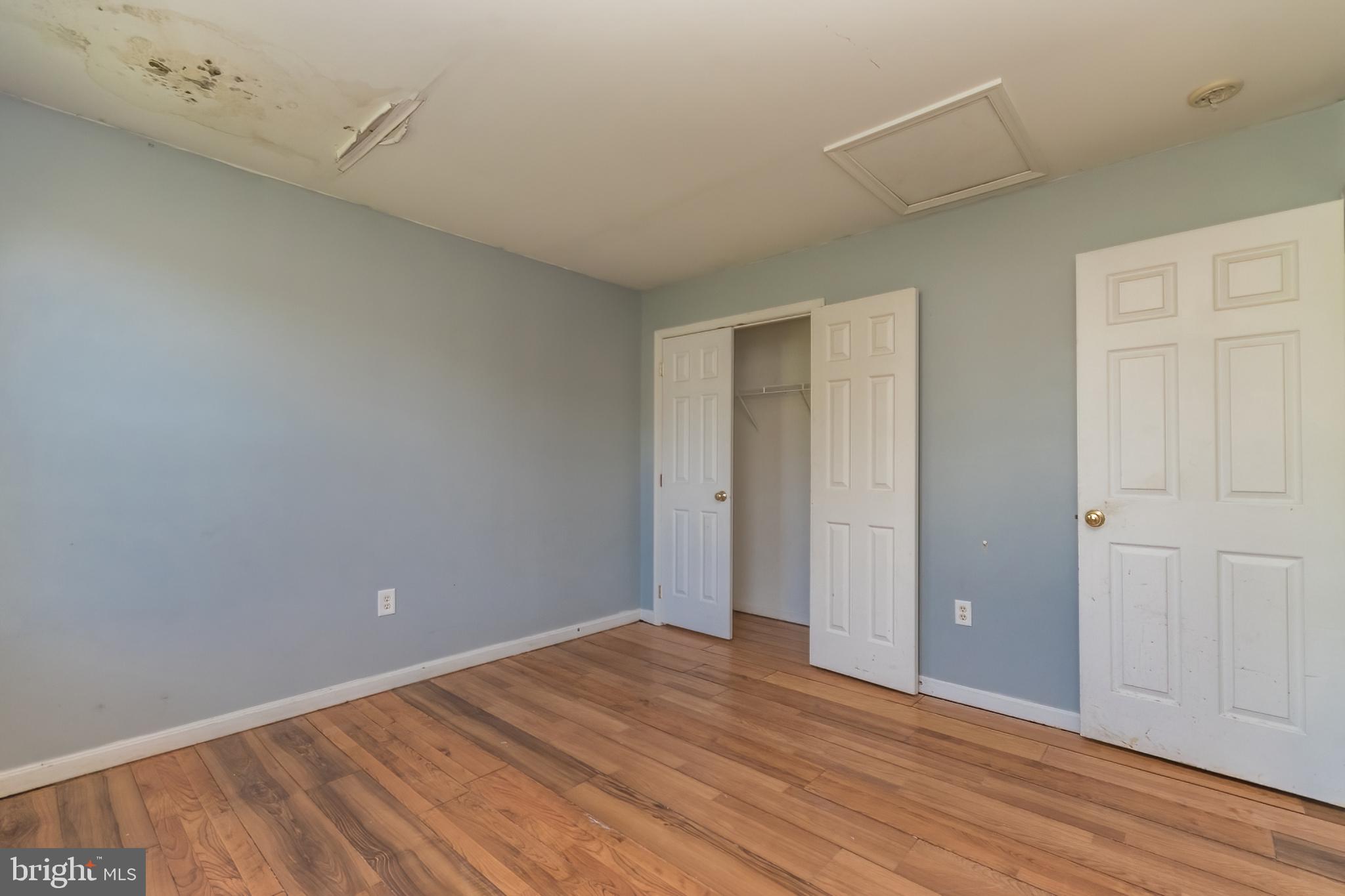 APPLE KNOLLS ESTATES - Residential