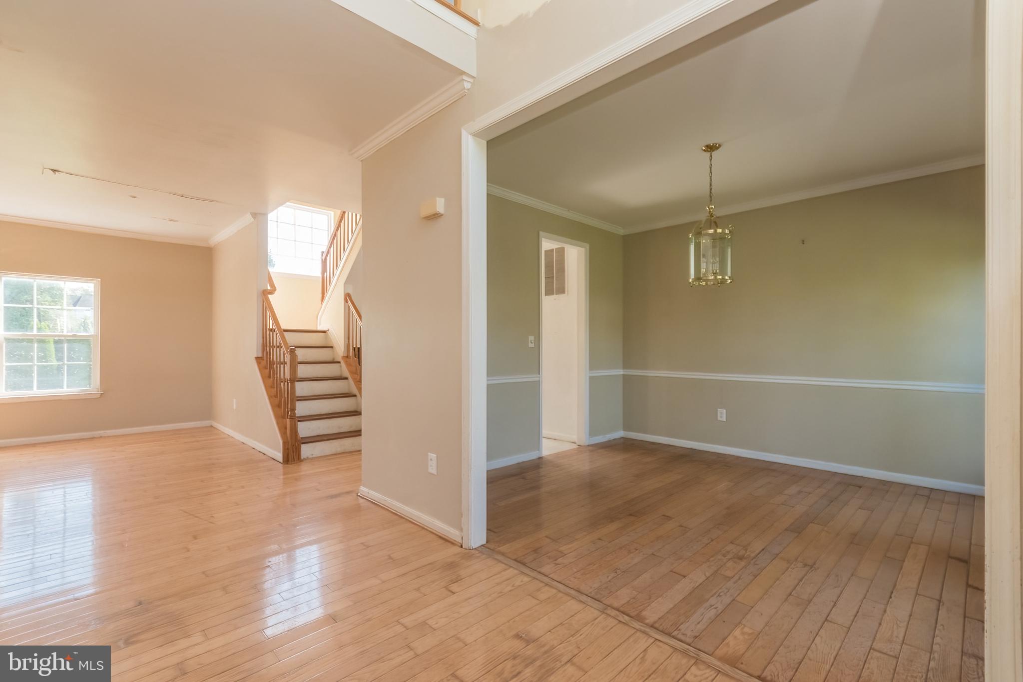 APPLE KNOLLS ESTATES - Residential