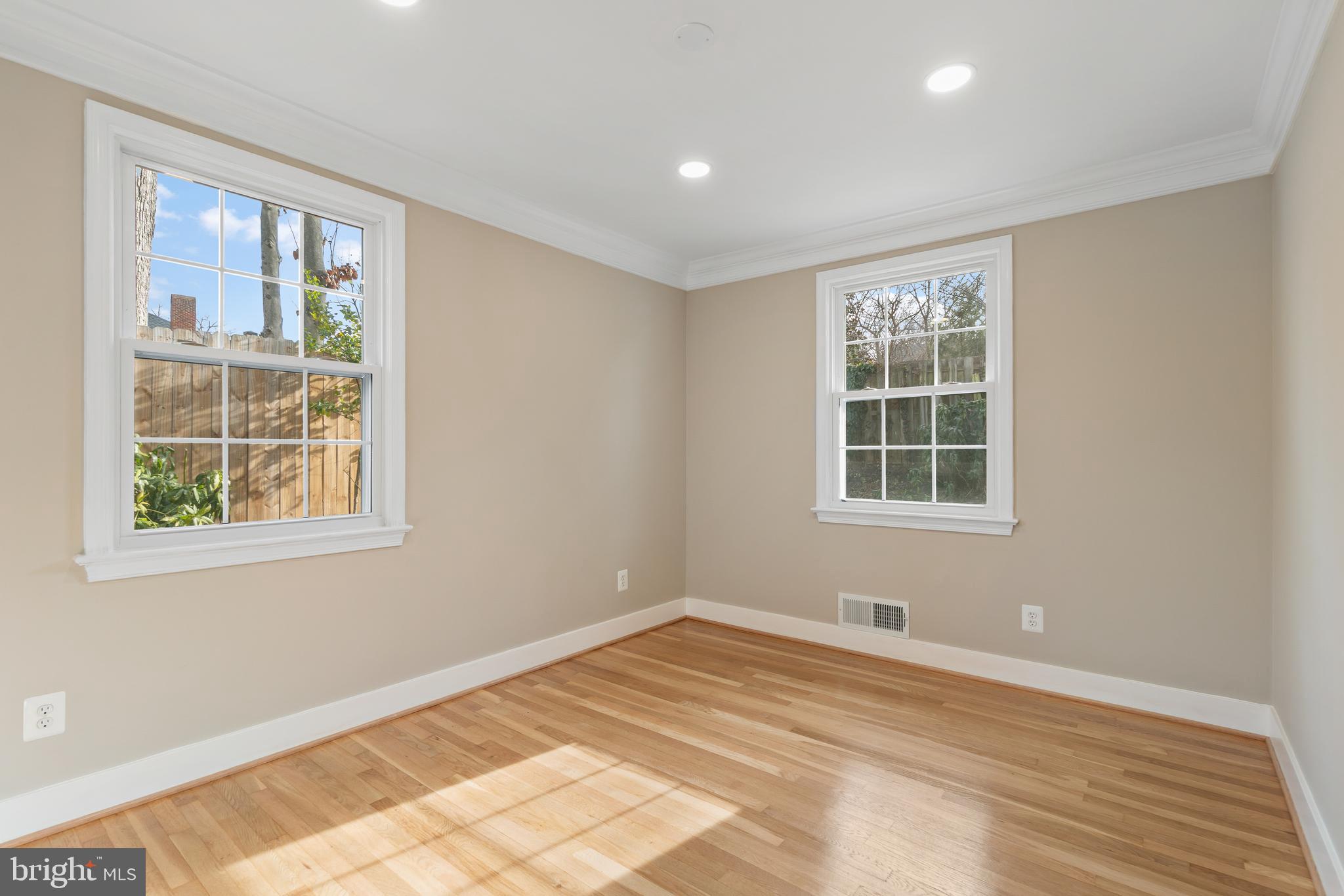 GLEN ECHO HEIGHTS - Residential