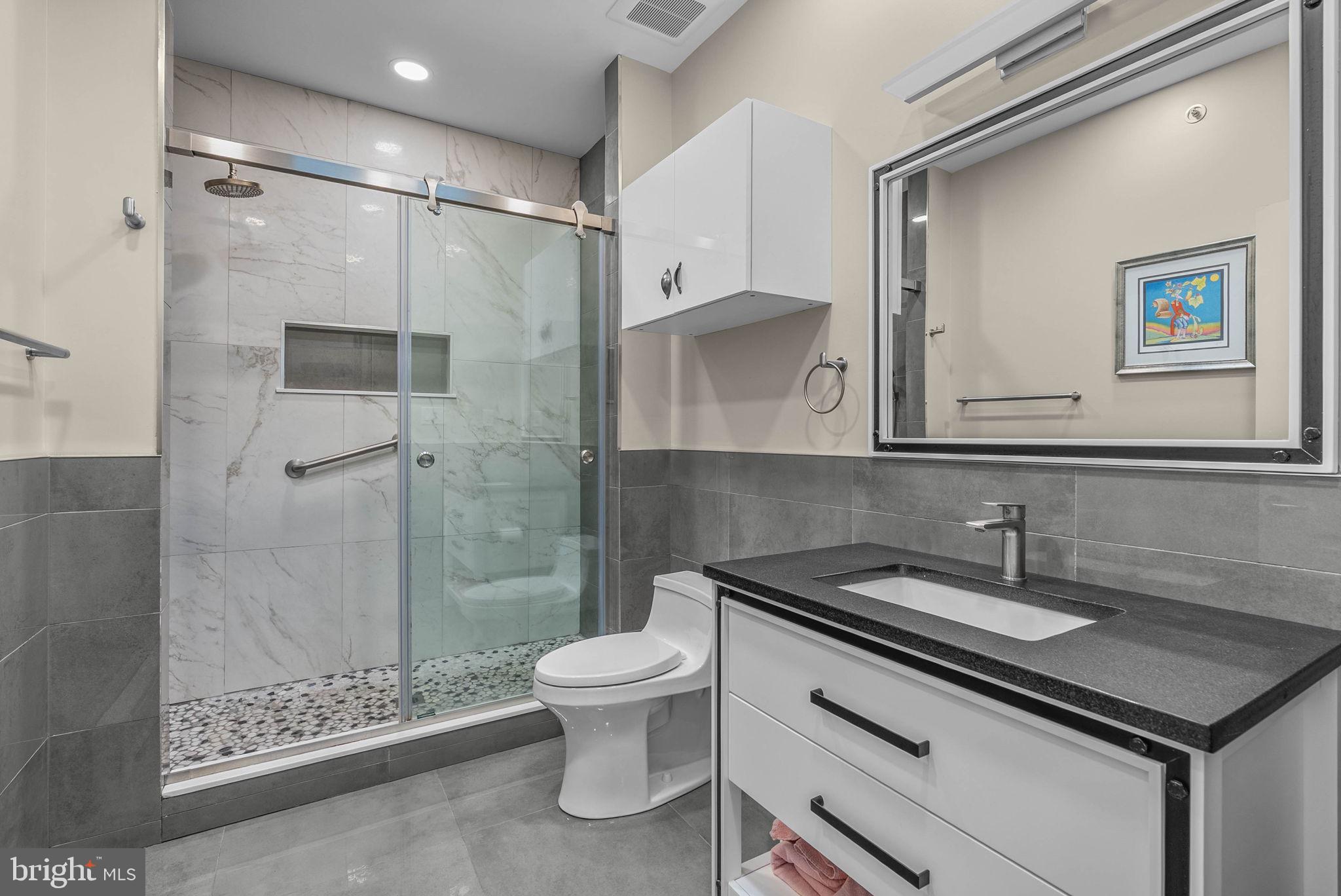 PENNSPORT - Commercial Sale