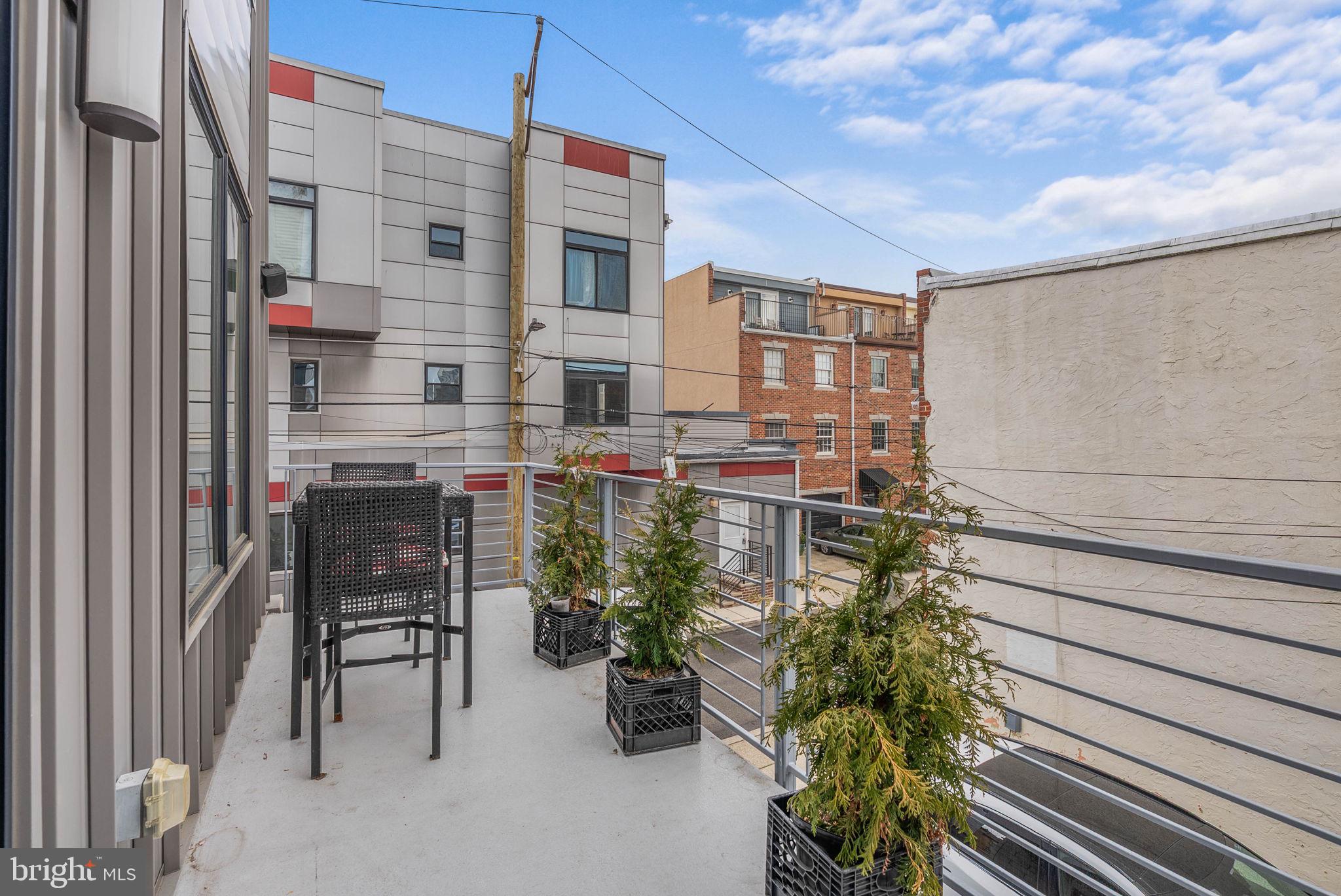 PENNSPORT - Commercial Sale