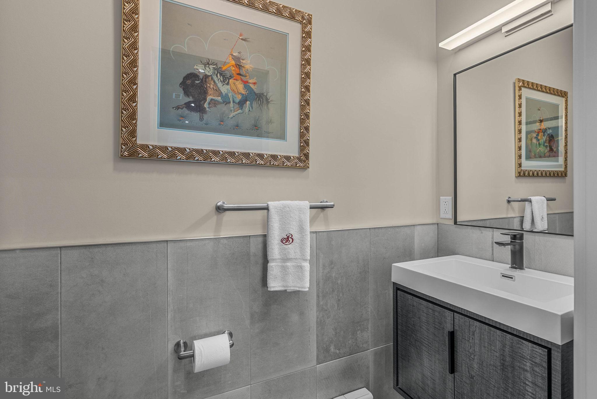 PENNSPORT - Commercial Sale