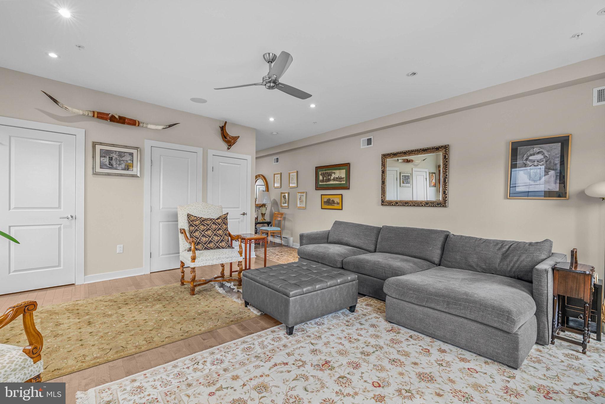 PENNSPORT - Commercial Sale