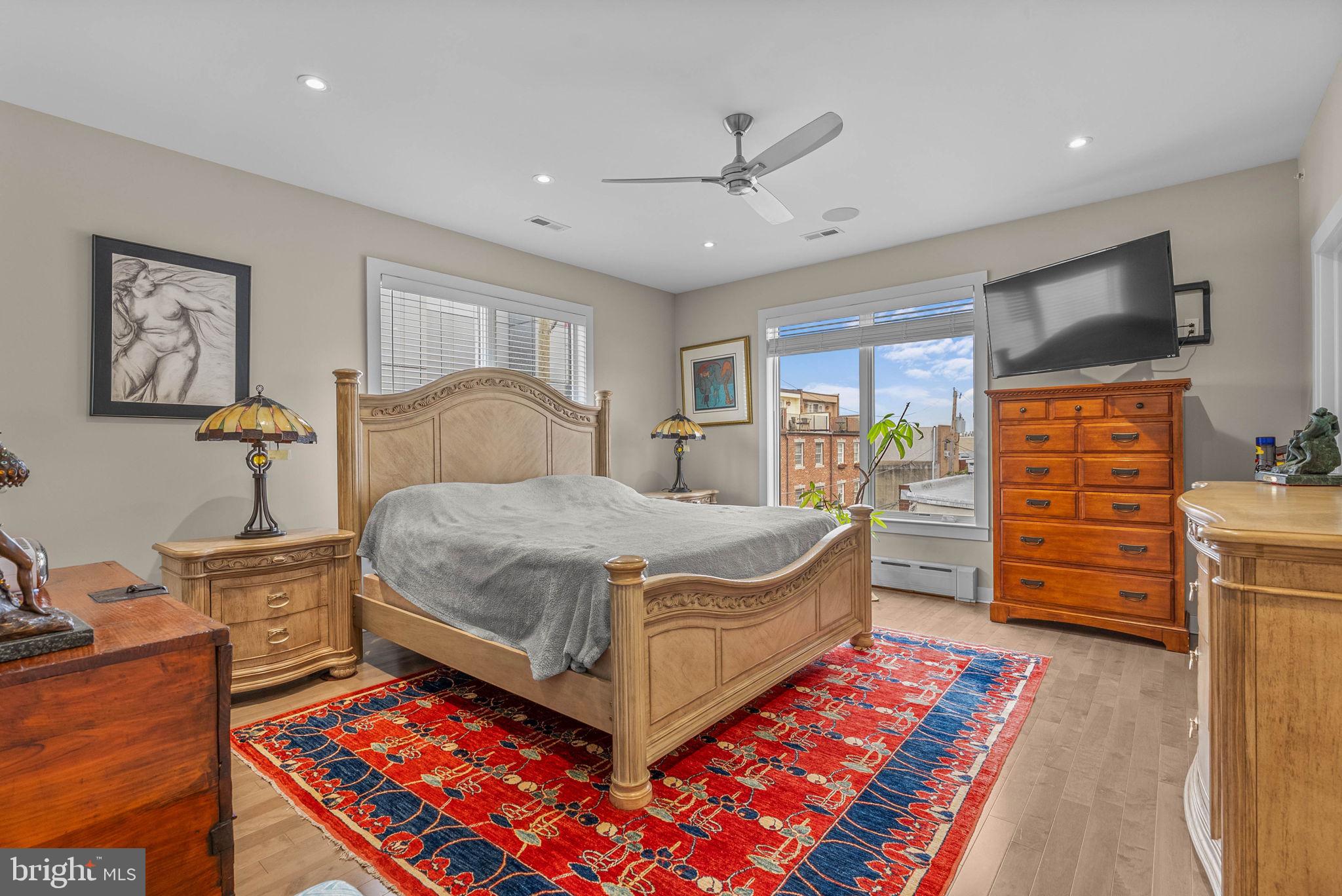 PENNSPORT - Commercial Sale