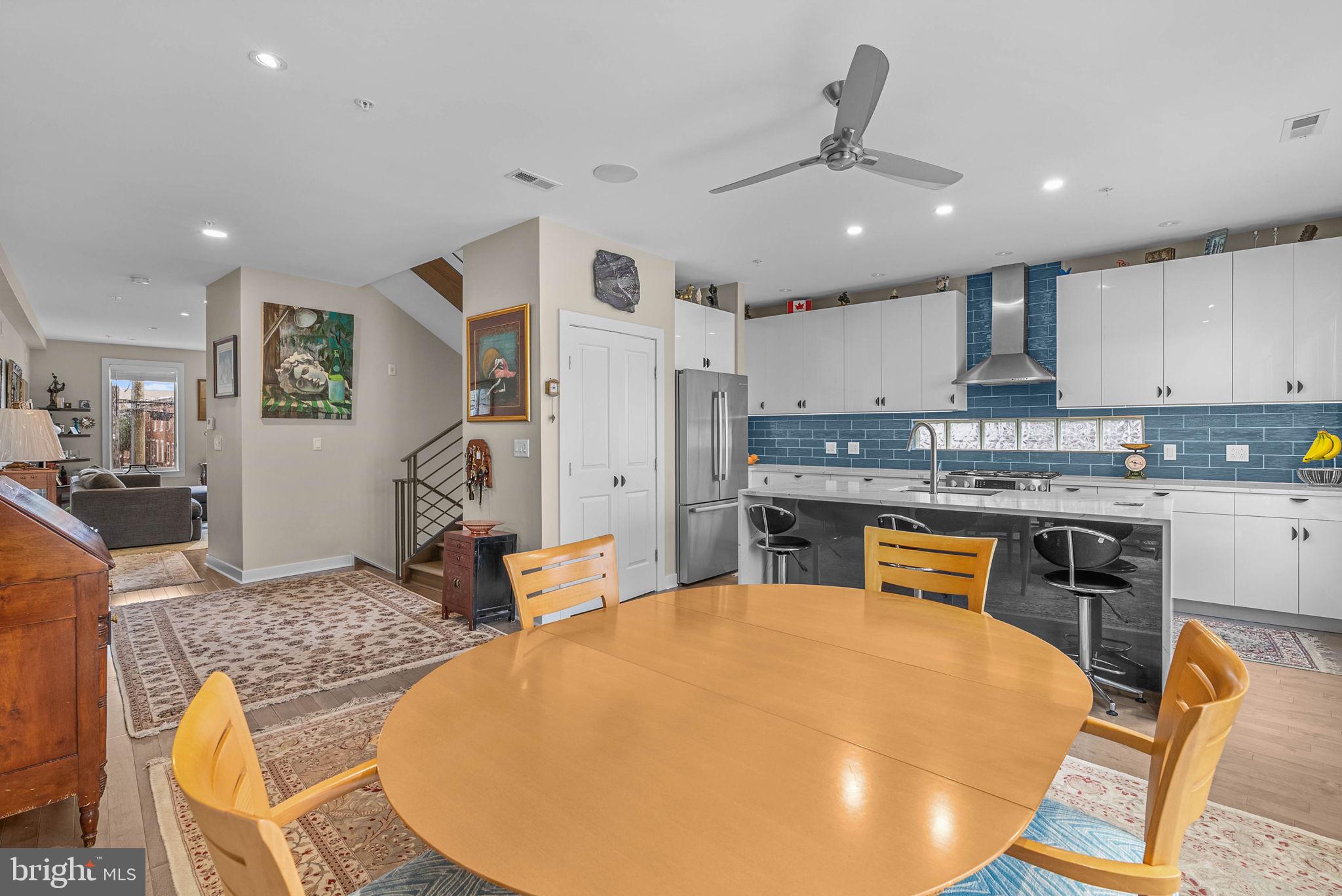 PENNSPORT - Commercial Sale