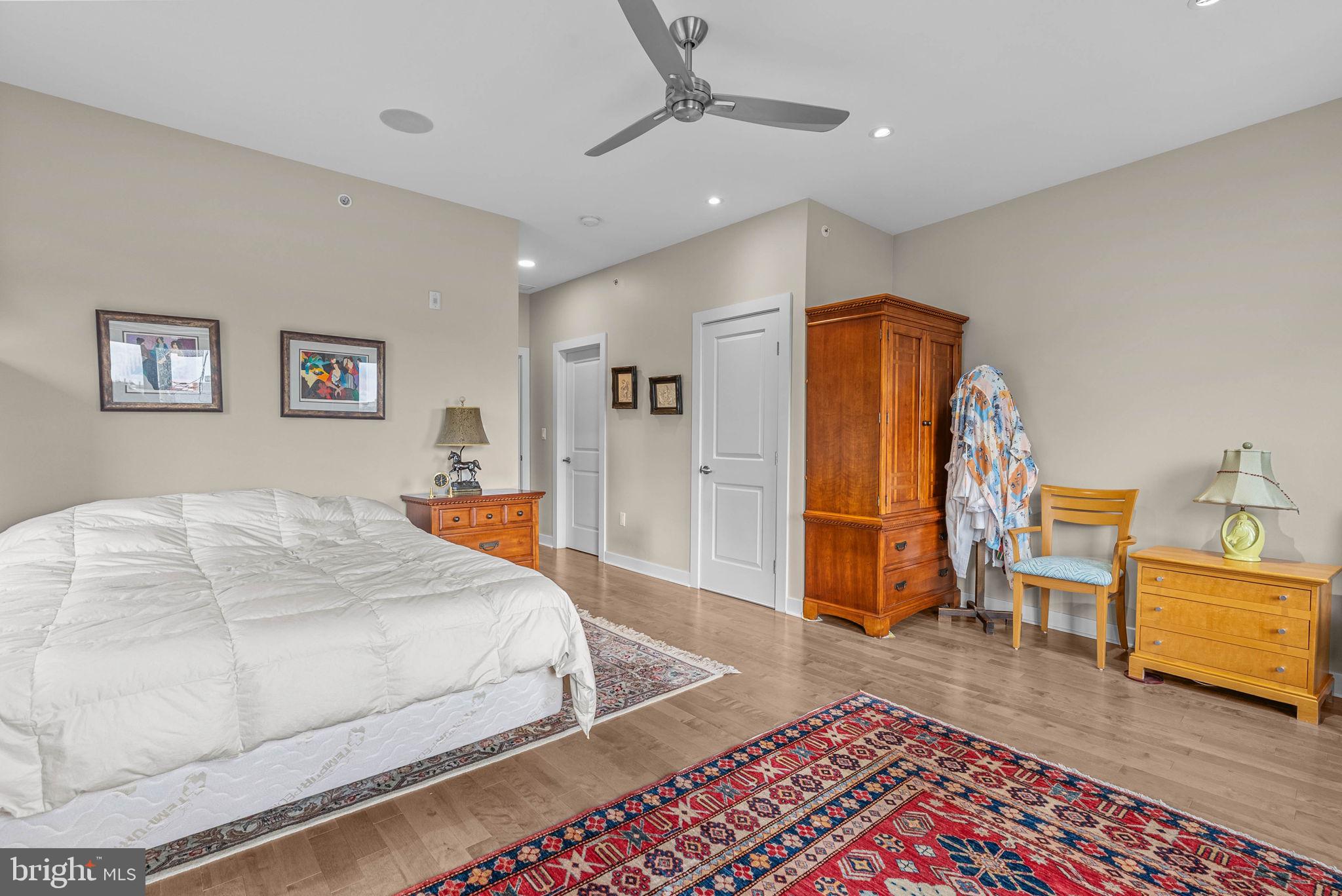 PENNSPORT - Commercial Sale