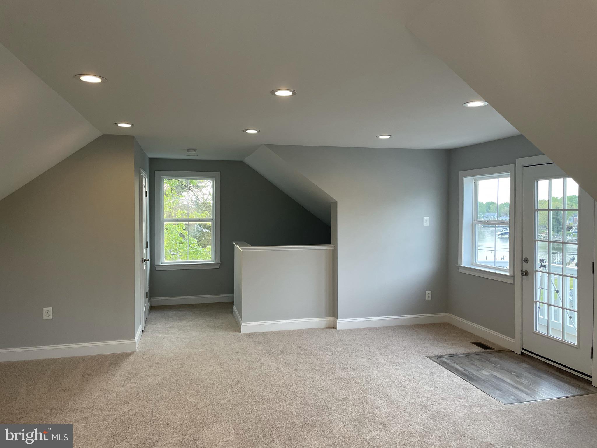 OAKLEIGH BEACH - Residential