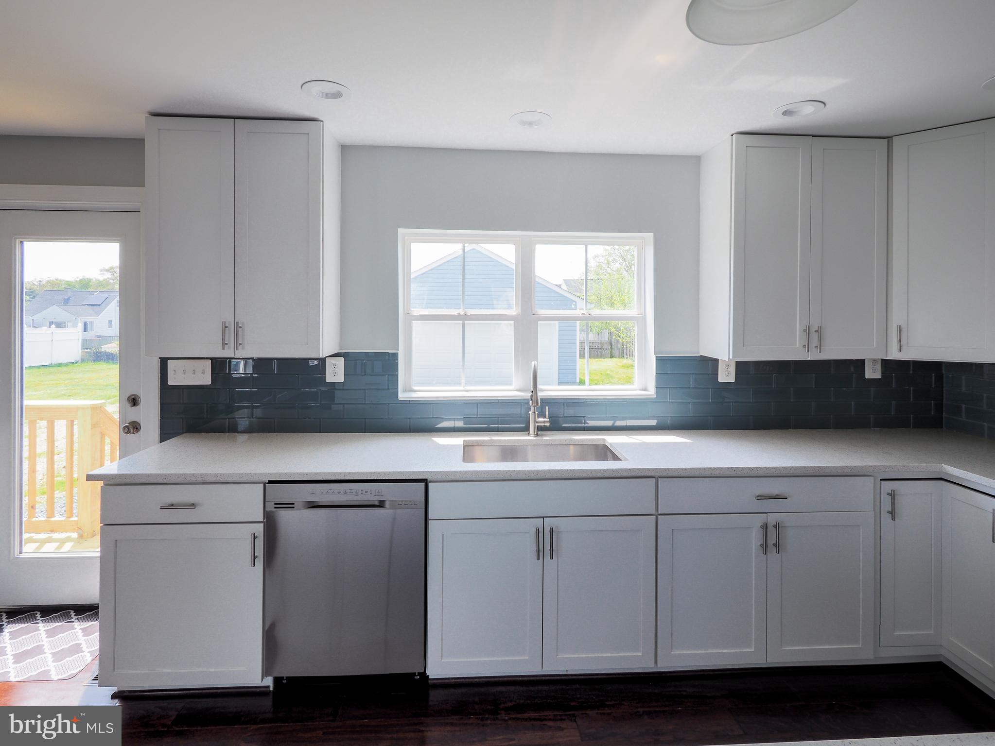 OAKLEIGH BEACH - Residential