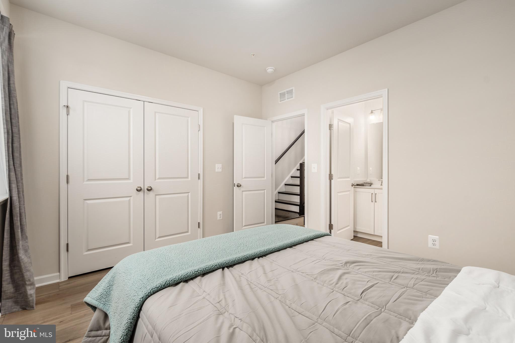 VISTA GARDENS - Residential