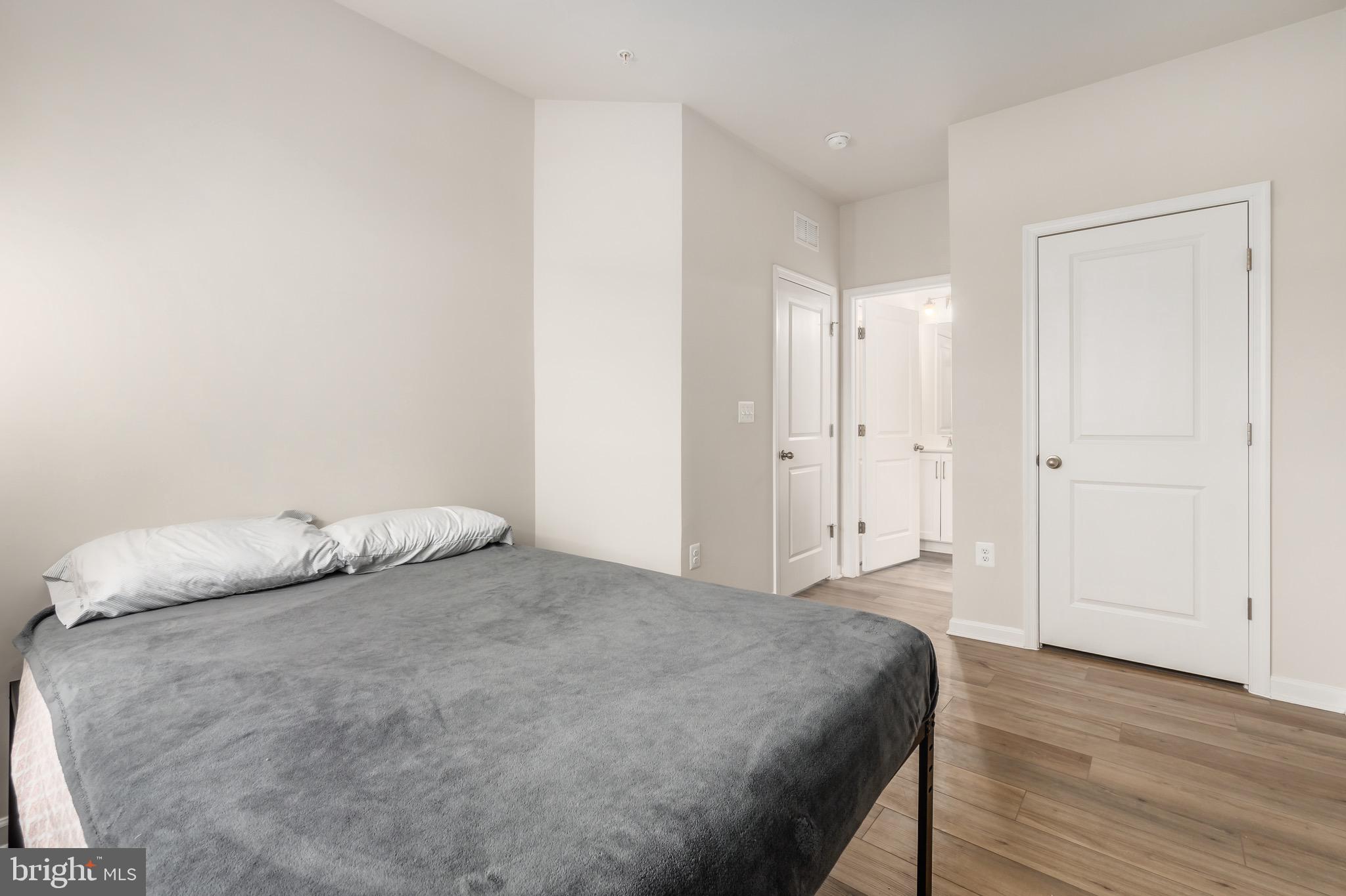 VISTA GARDENS - Residential