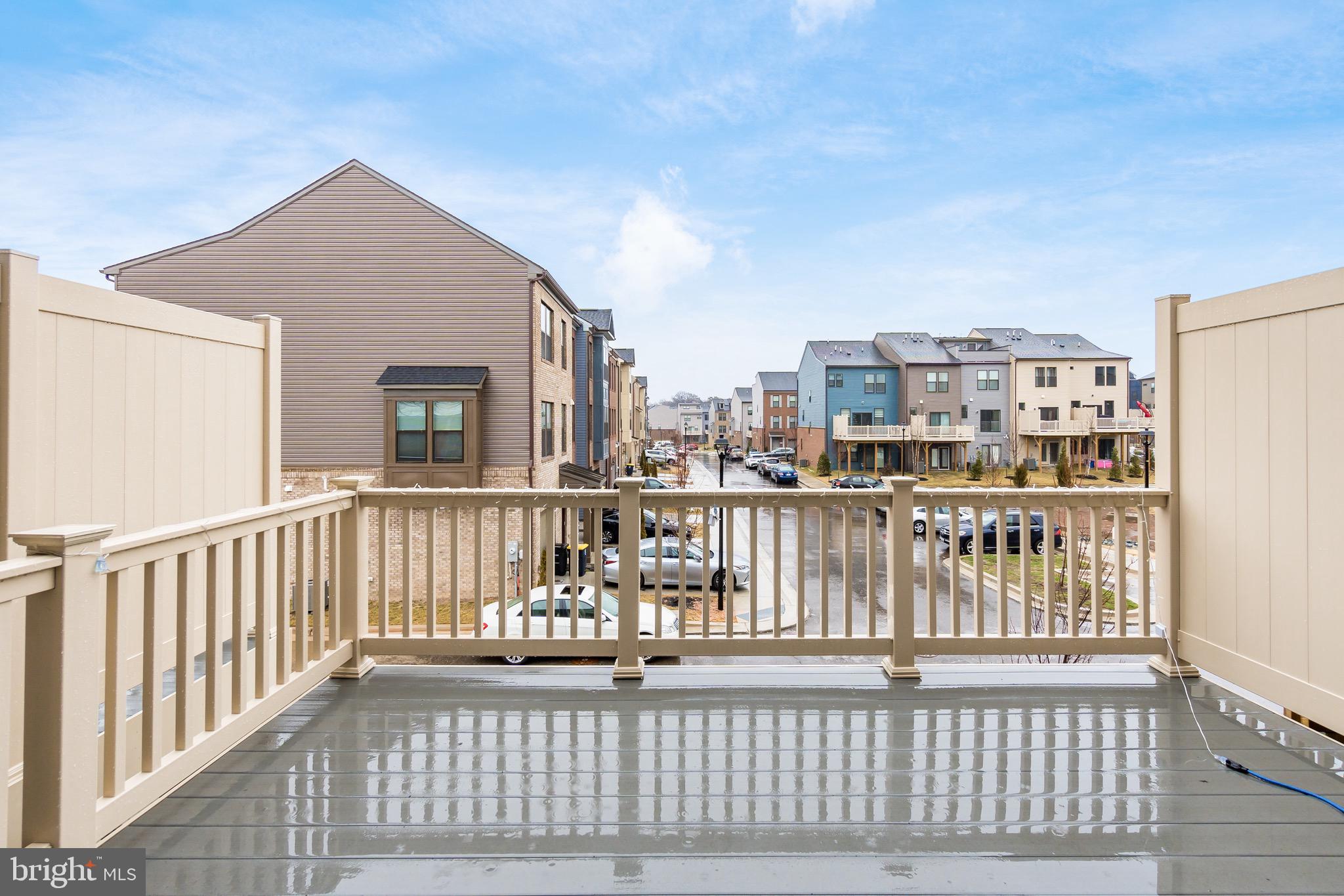 VISTA GARDENS - Residential