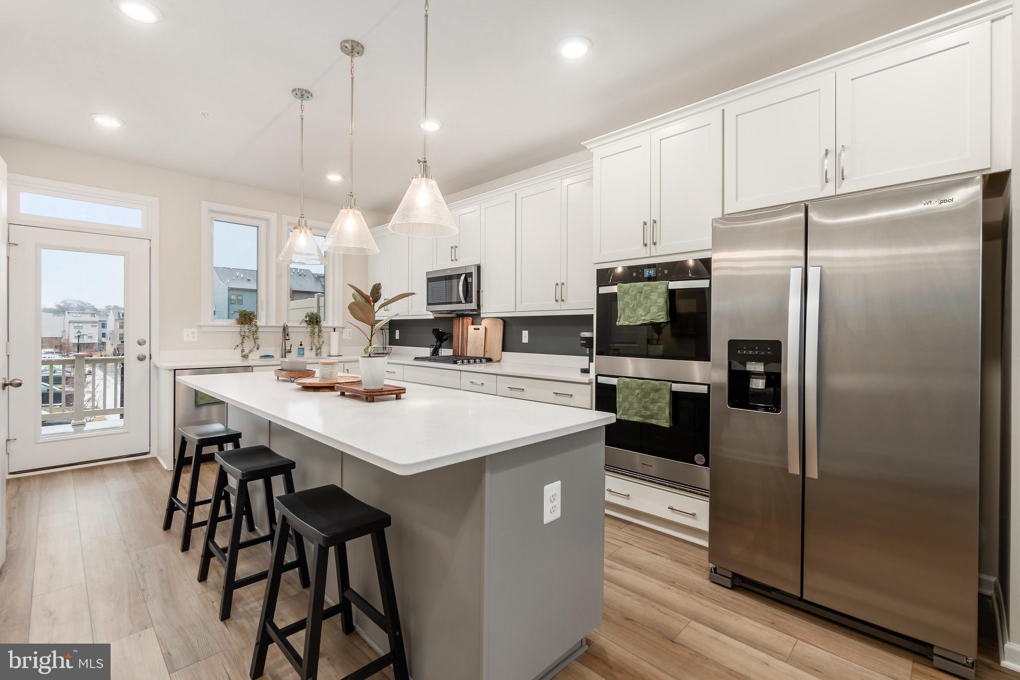 VISTA GARDENS - Residential