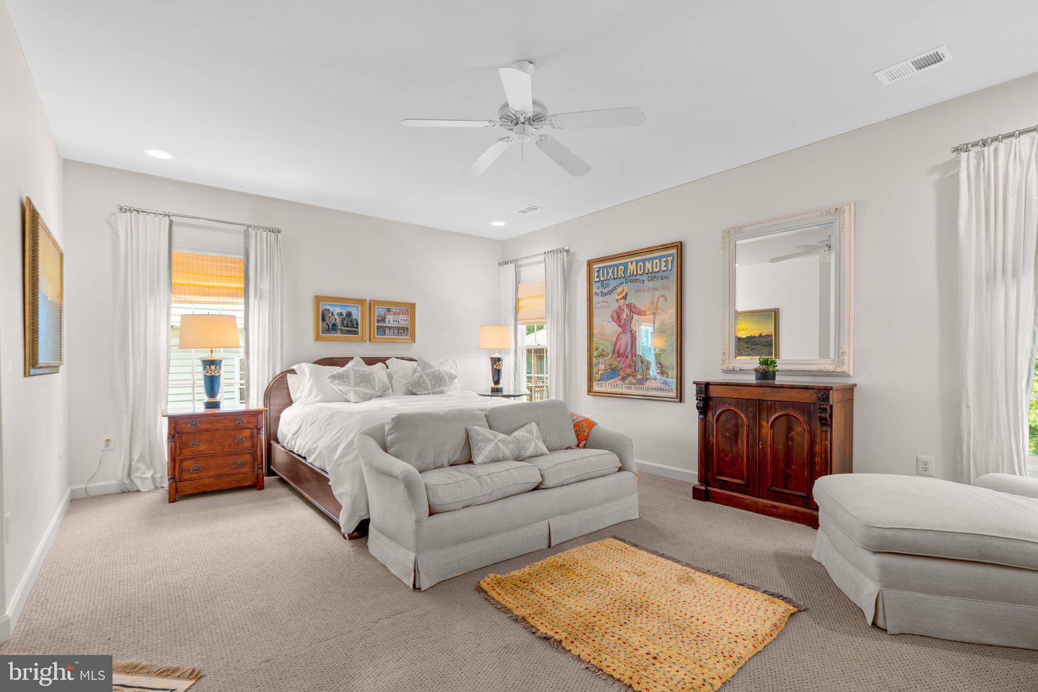 CRESTWOOD - Residential