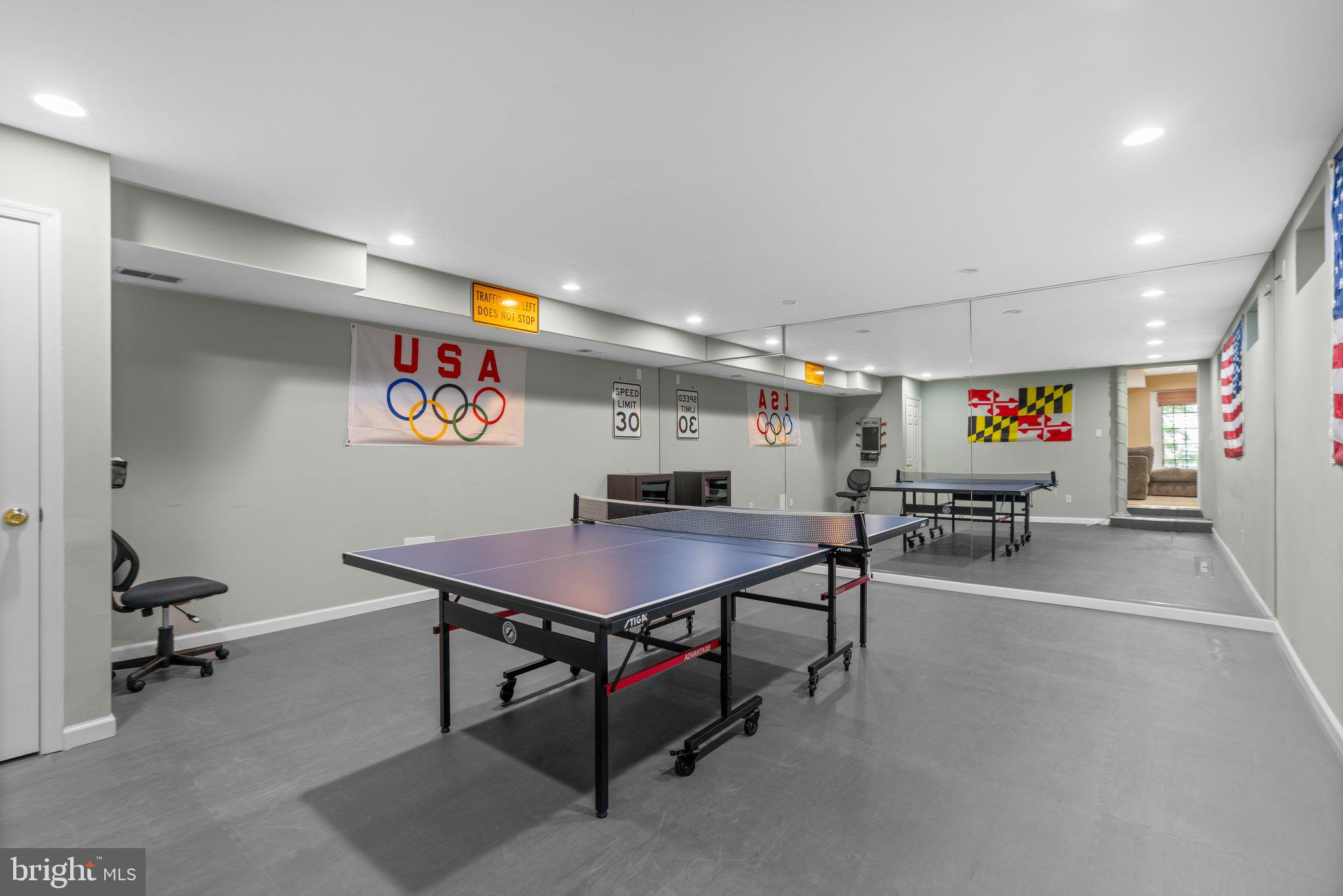 CRESTWOOD - Residential