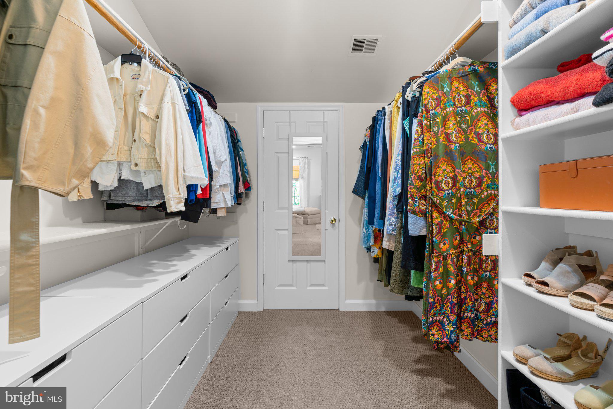 CRESTWOOD - Residential