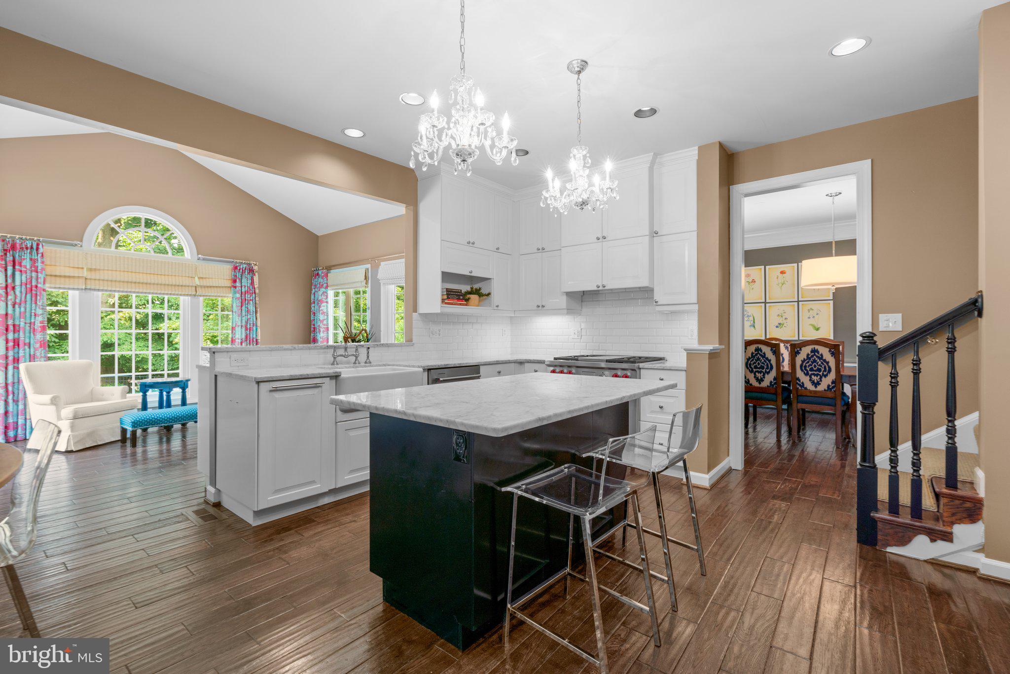 CRESTWOOD - Residential