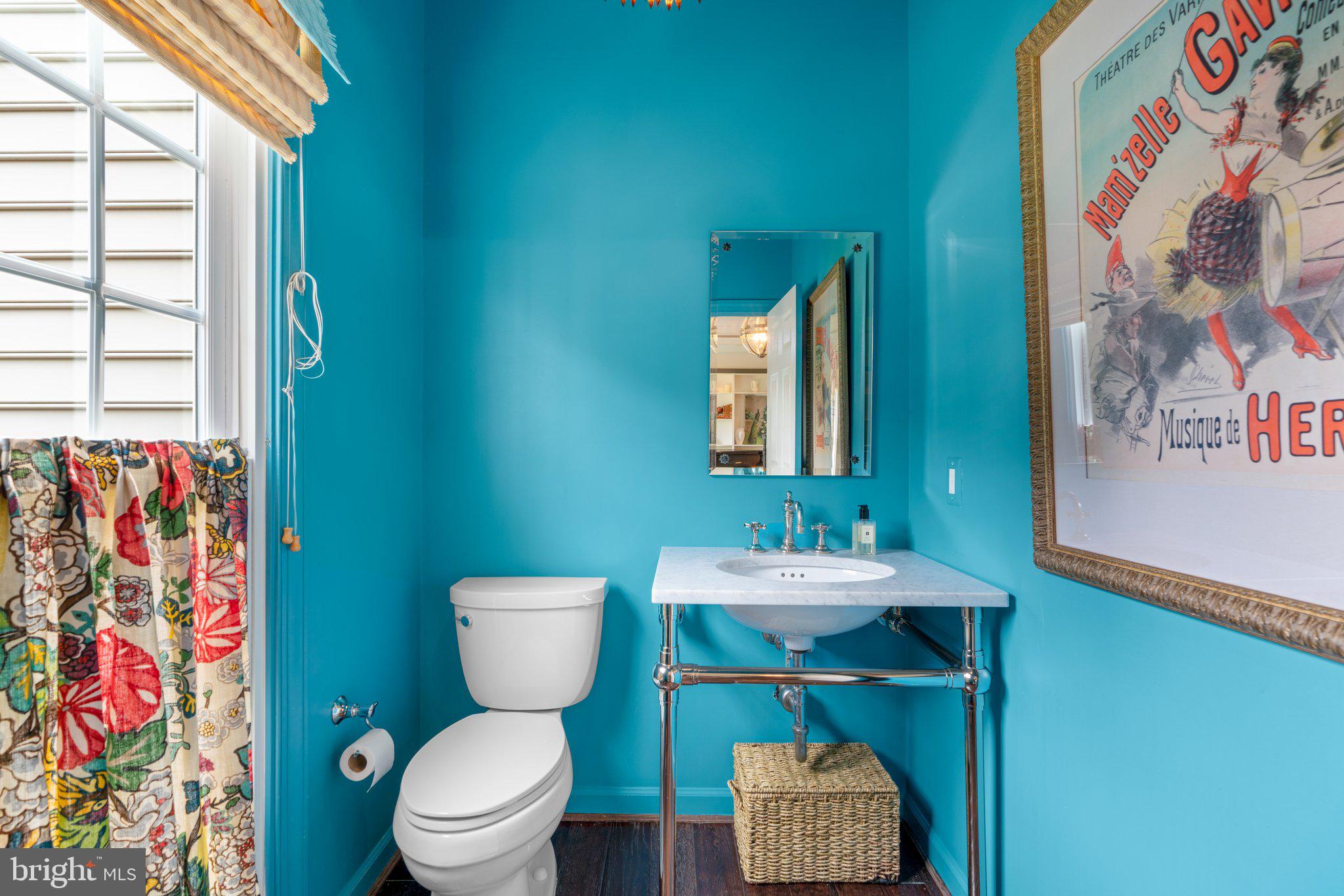 CRESTWOOD - Residential