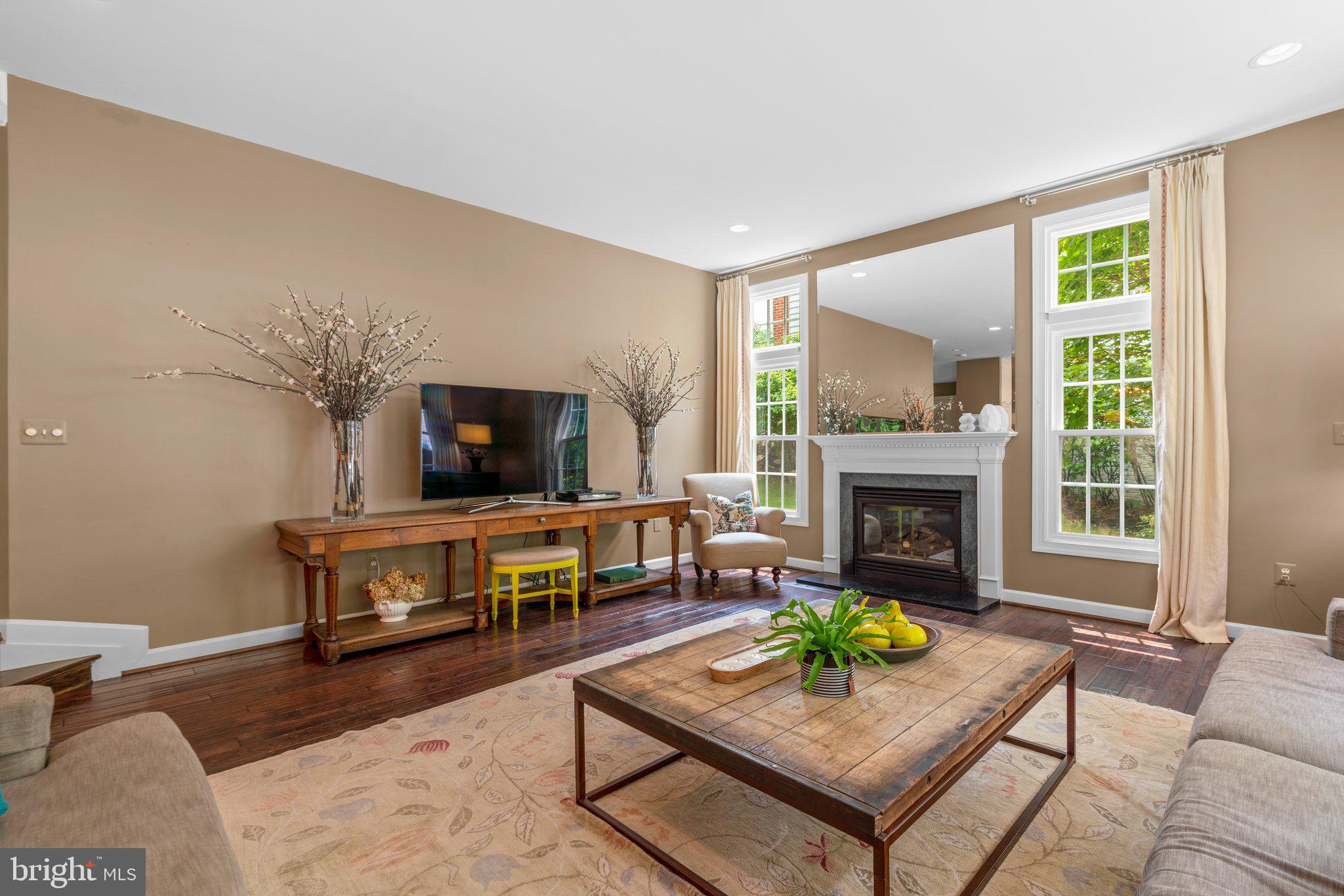 CRESTWOOD - Residential