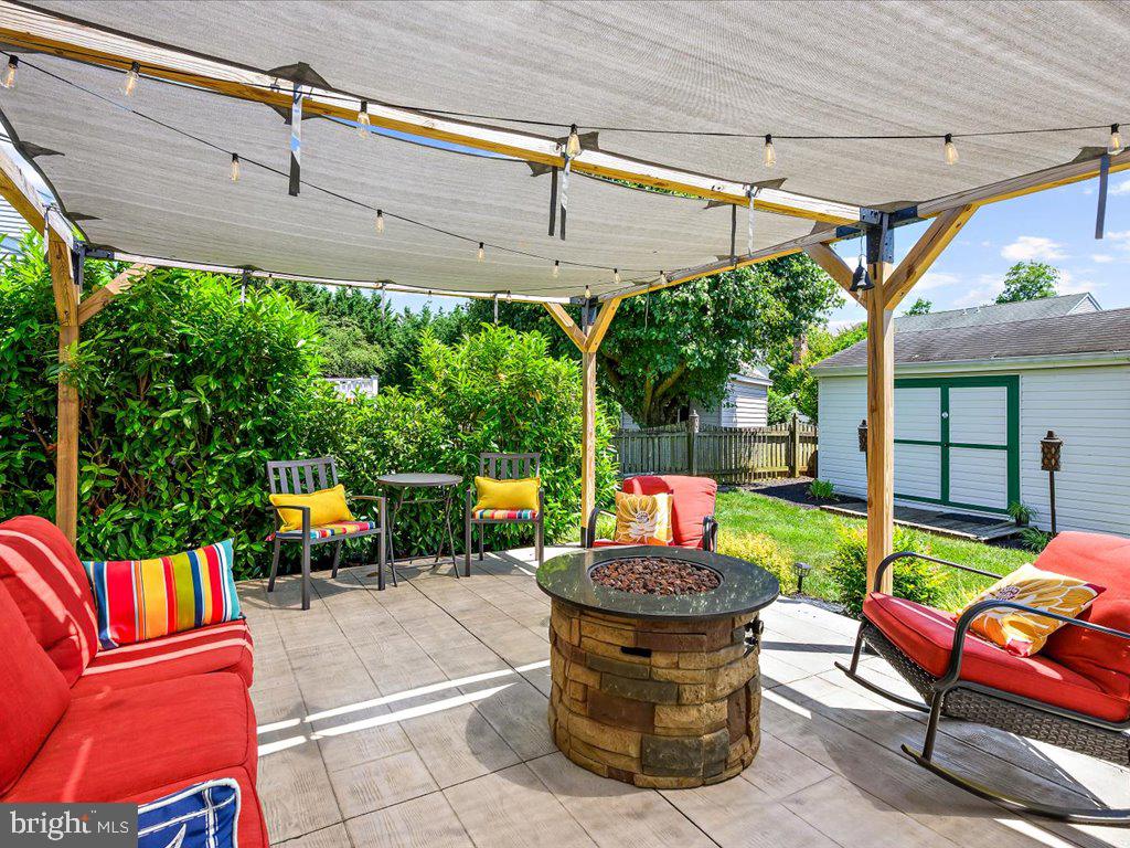 BRENTWOOD PARK - Residential