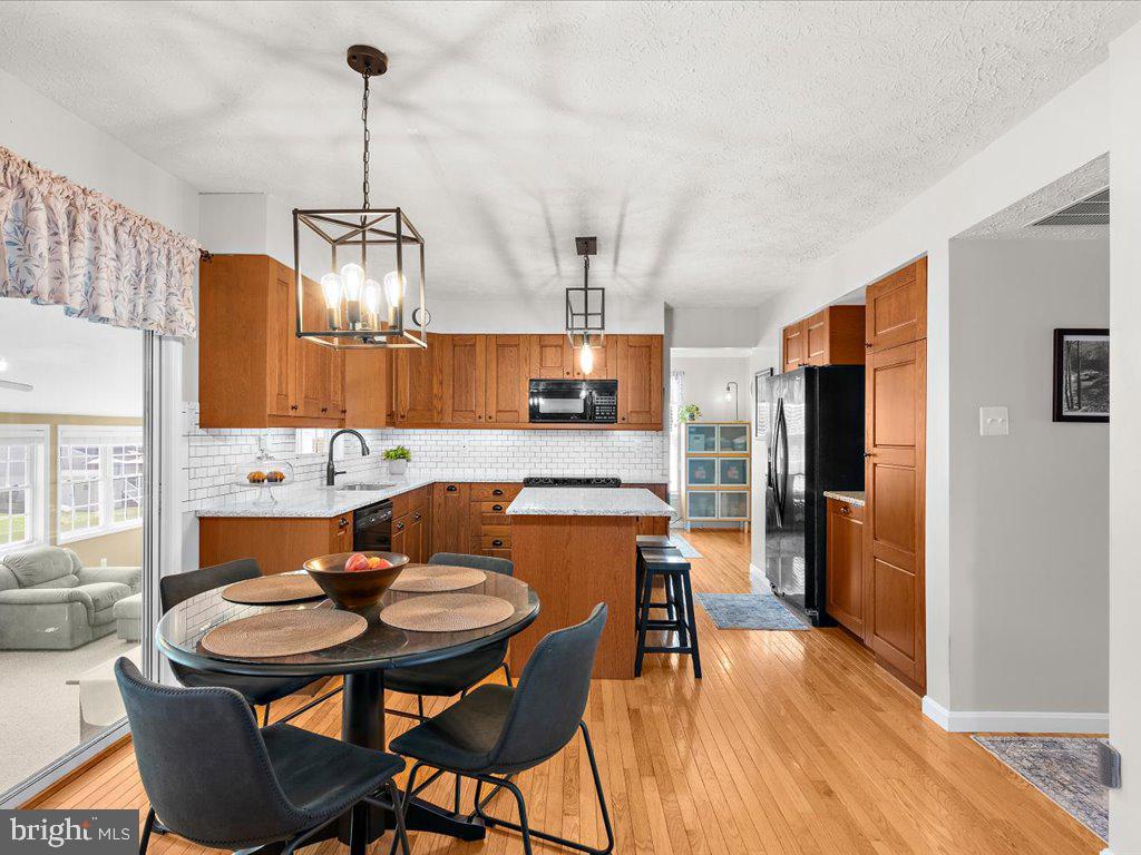 BRENTWOOD PARK - Residential