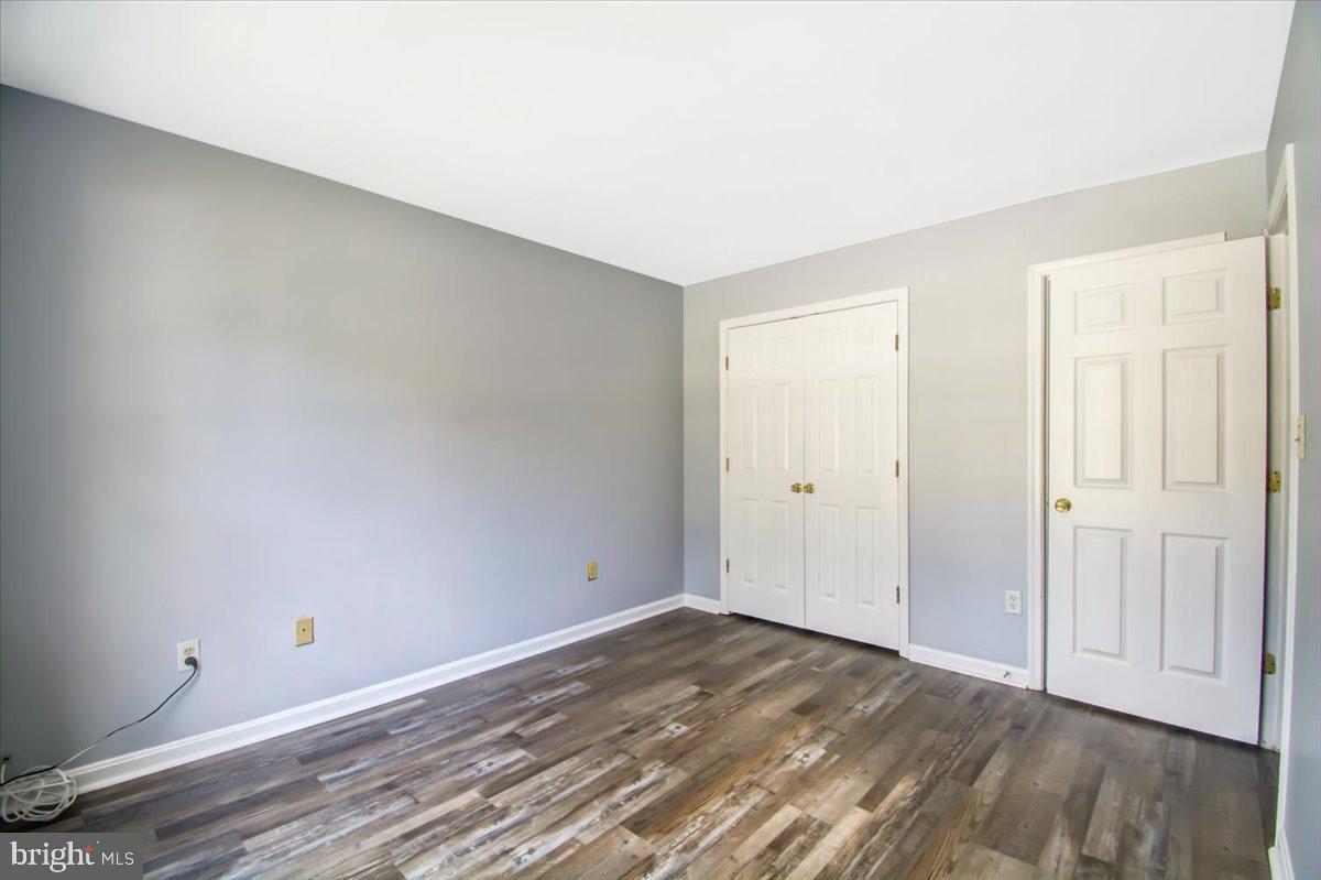 SEVEN OAKS - Residential Lease