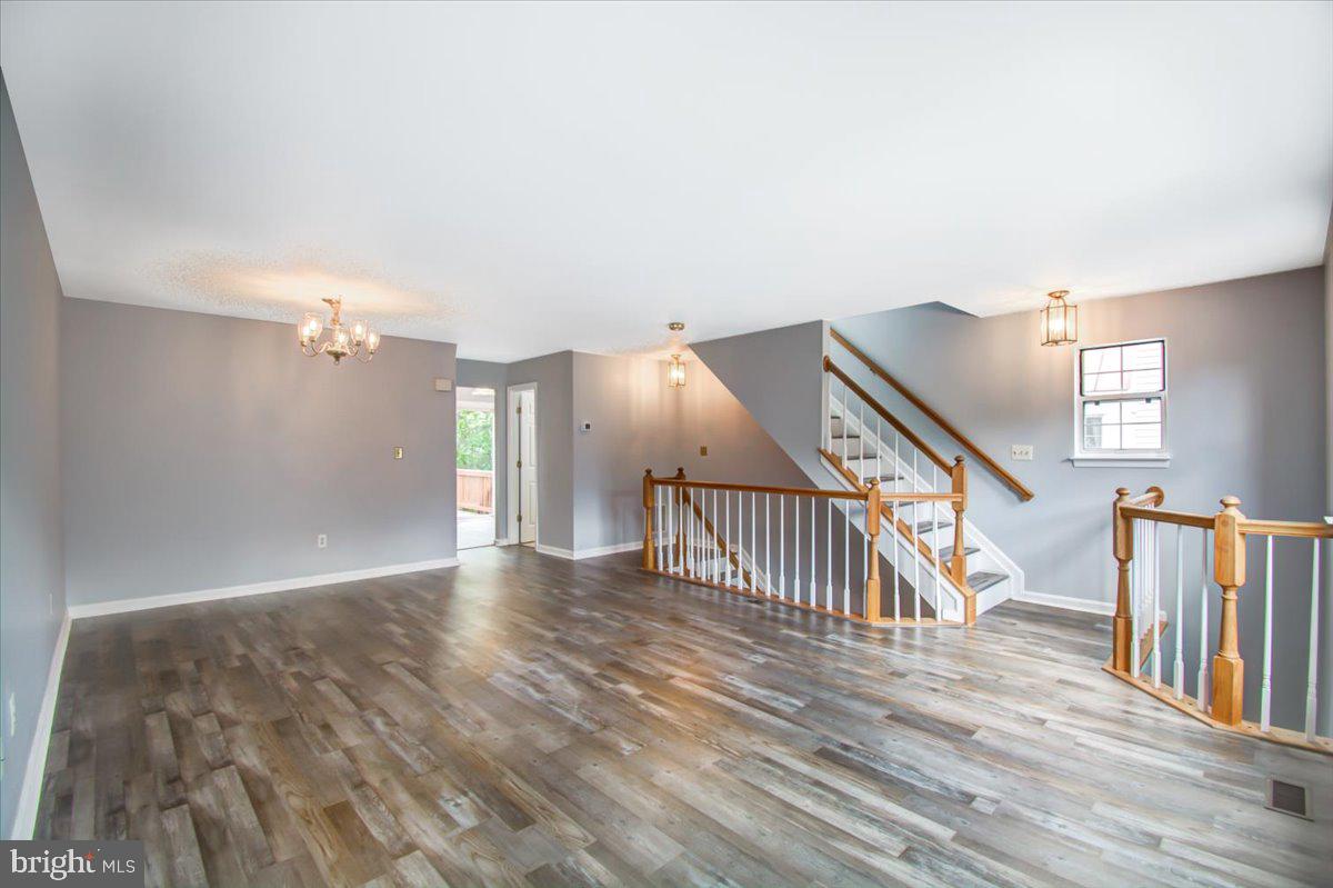 SEVEN OAKS - Residential Lease