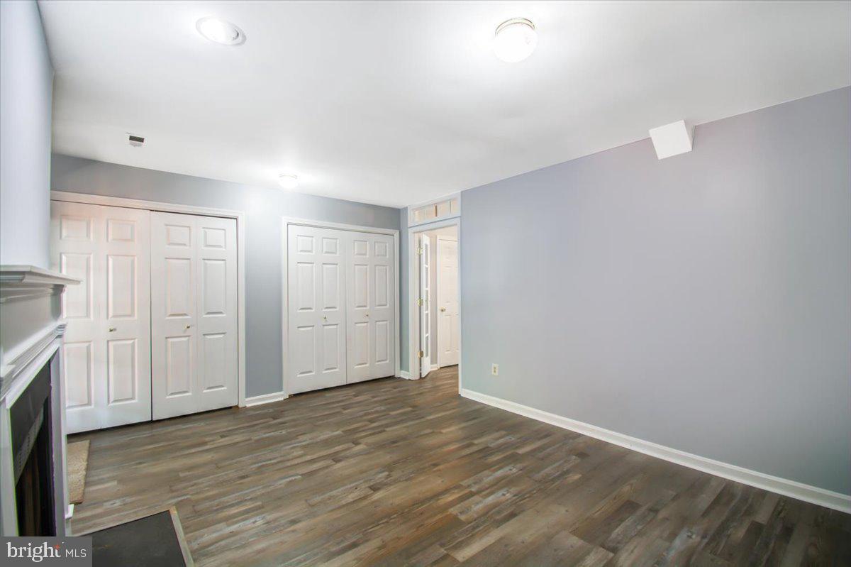 SEVEN OAKS - Residential Lease