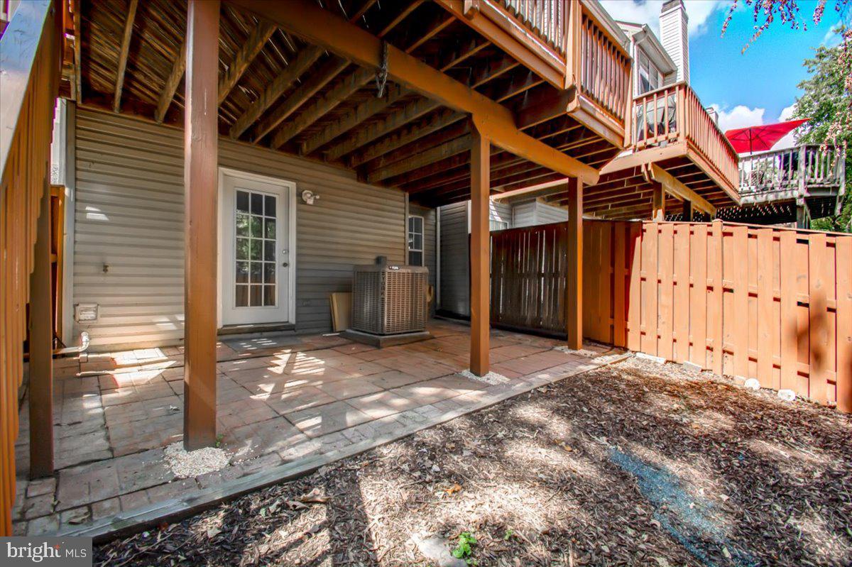 SEVEN OAKS - Residential Lease