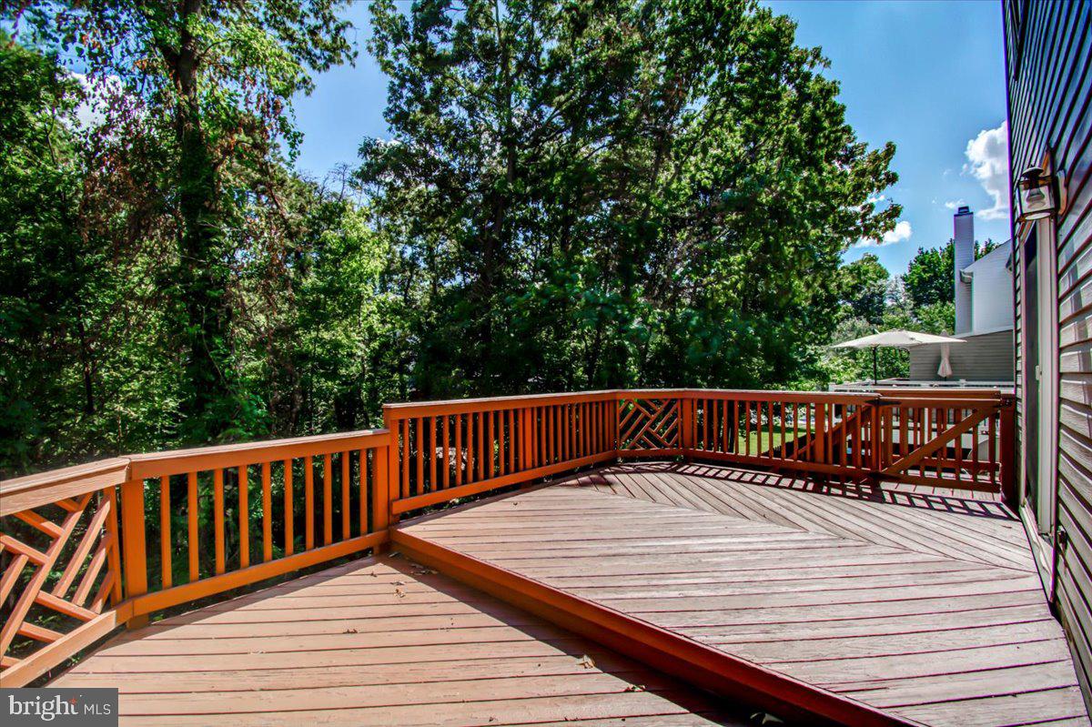 SEVEN OAKS - Residential Lease