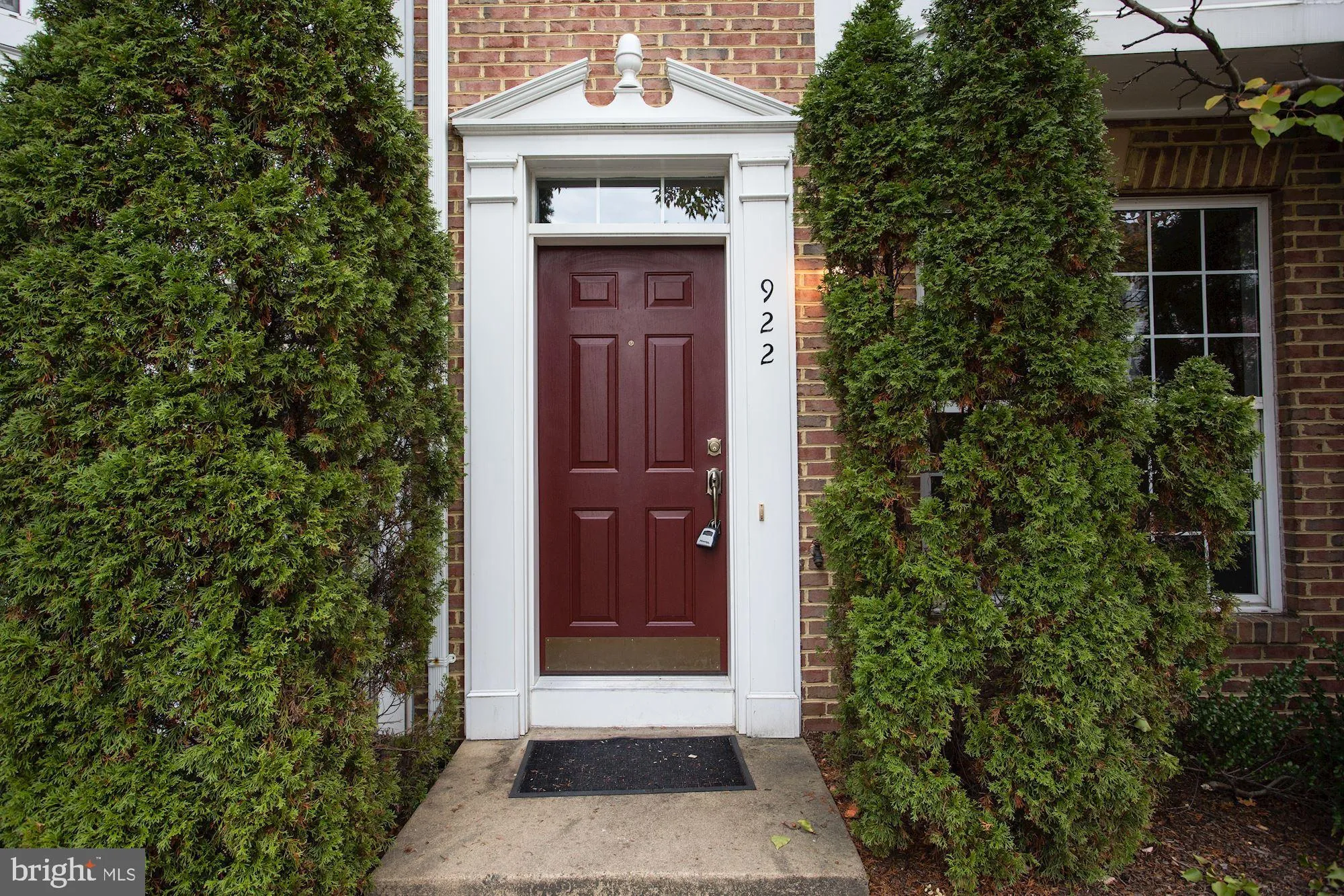 922 Harrison Circle, Alexandria, VA 22304