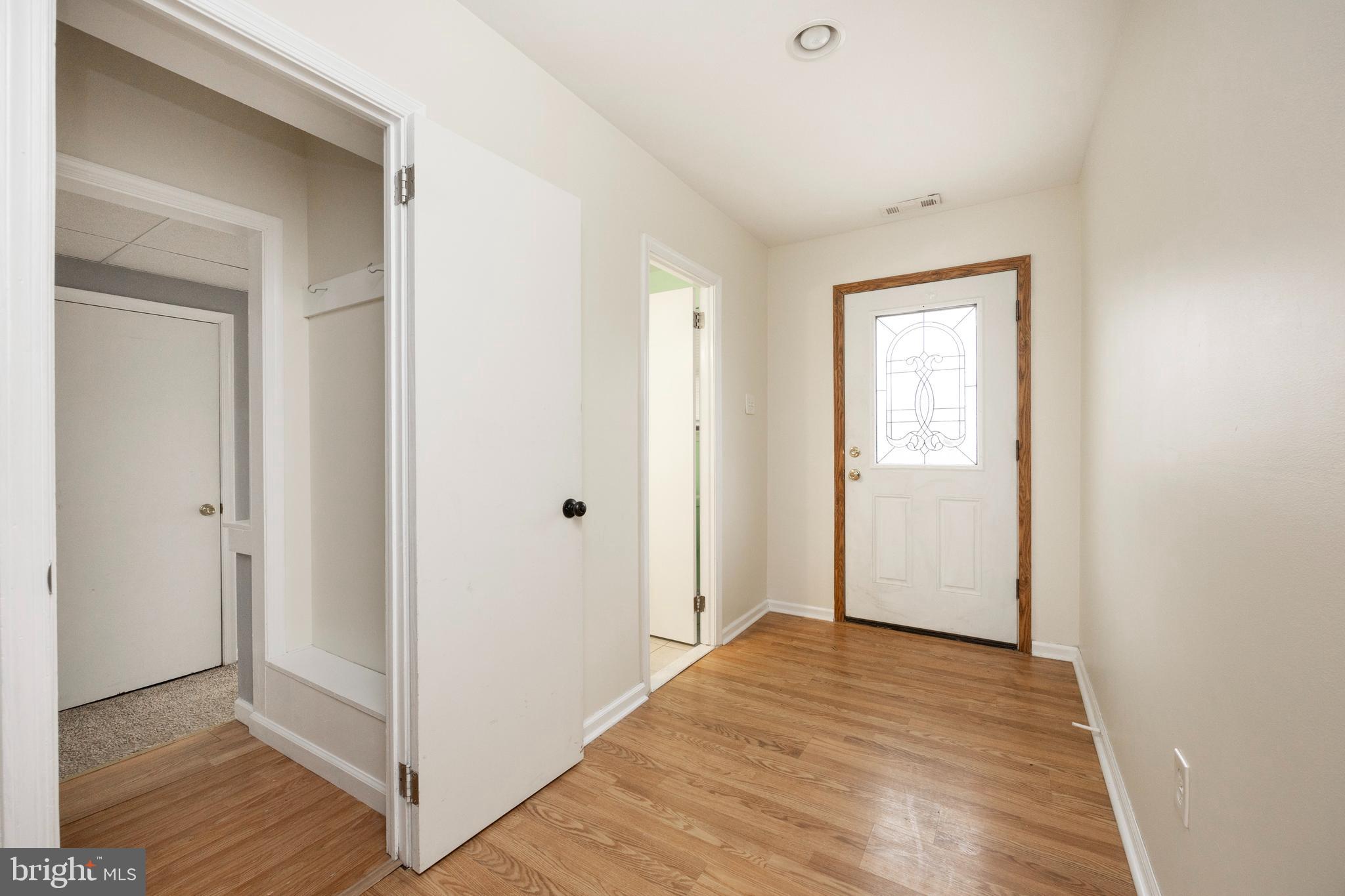 ORCHARD COURTS - Residential Lease