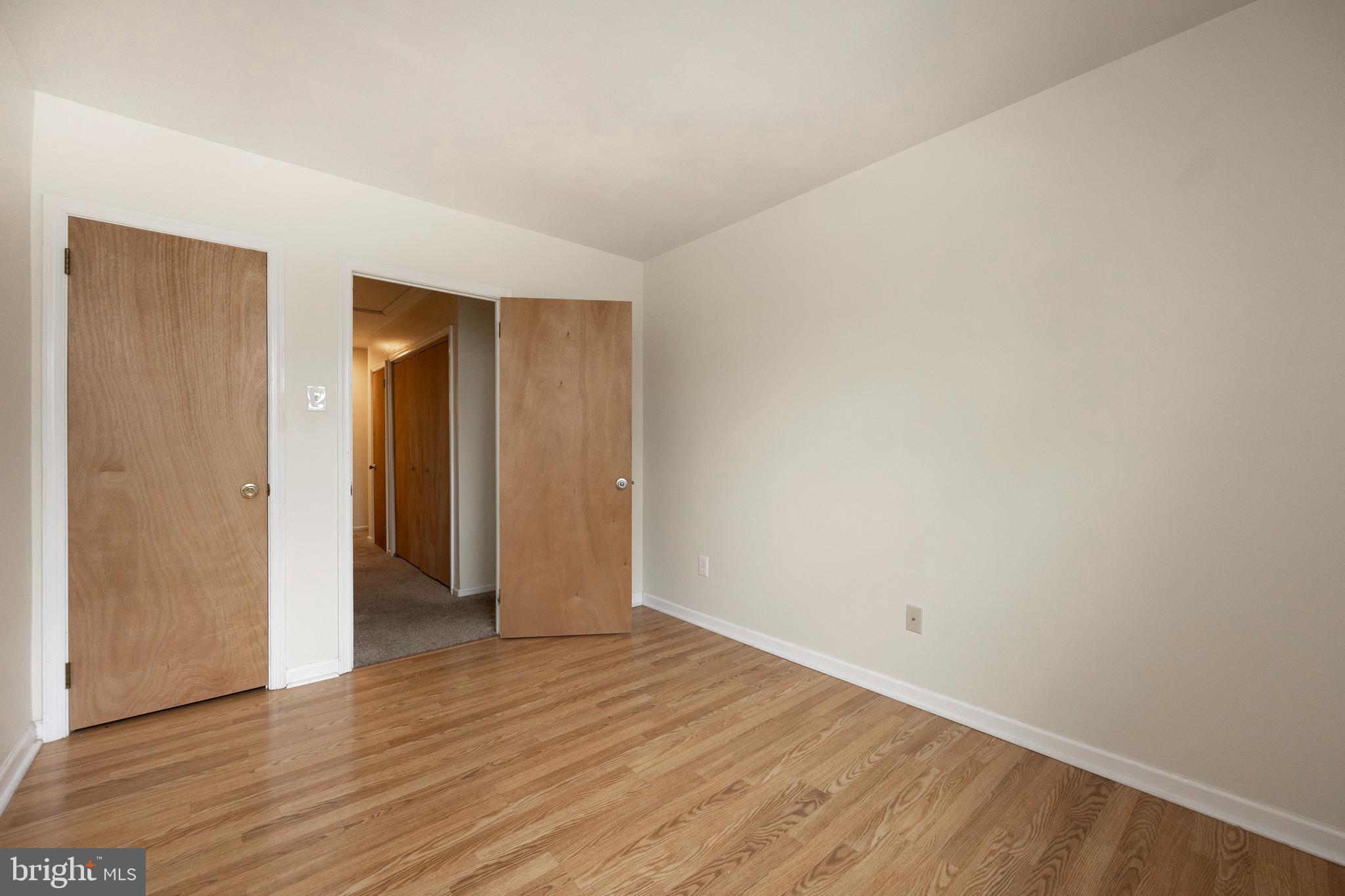 ORCHARD COURTS - Residential Lease