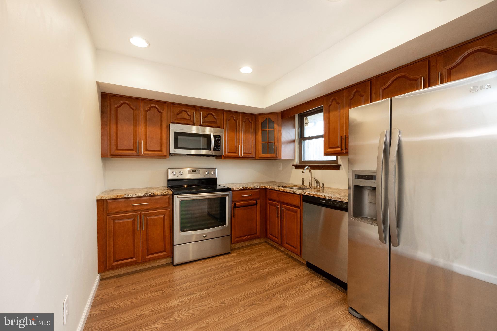 ORCHARD COURTS - Residential Lease