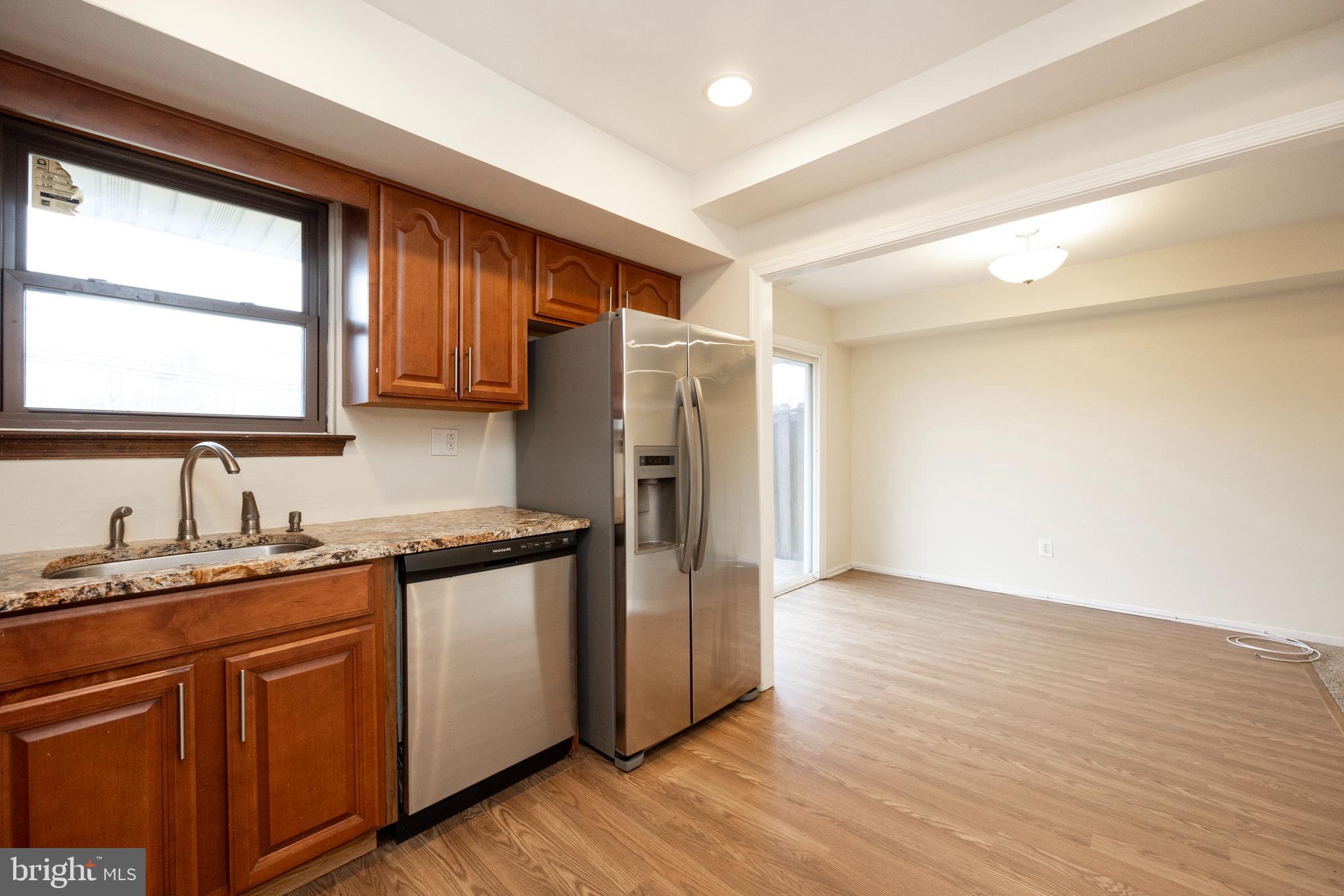 ORCHARD COURTS - Residential Lease
