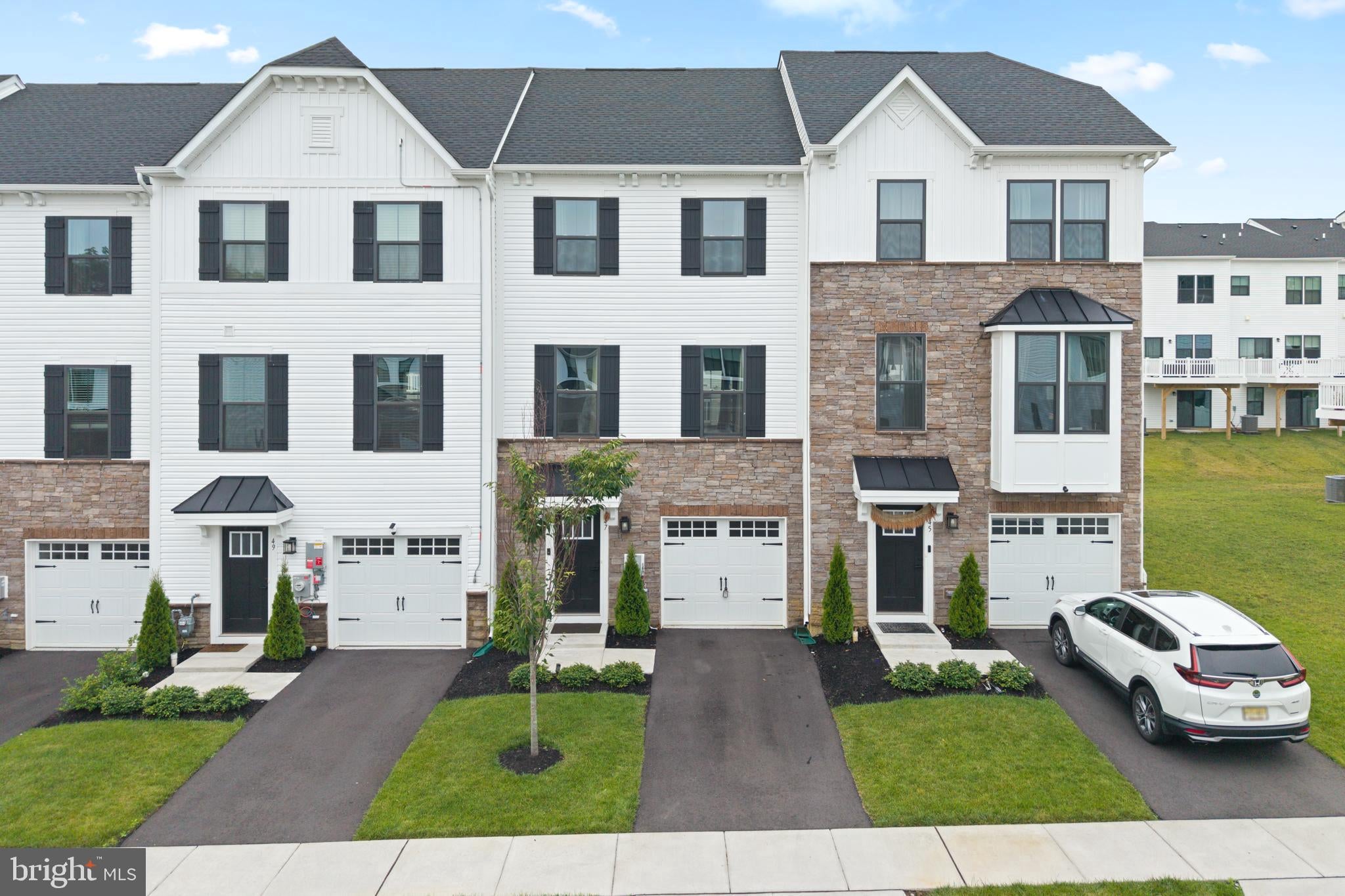 47 ROSEMARY WAY