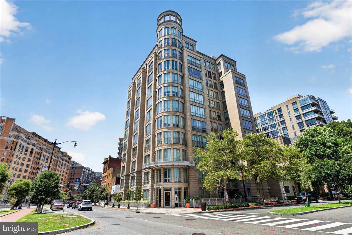 301 MASSACHUSETTS AVENUE NW 902