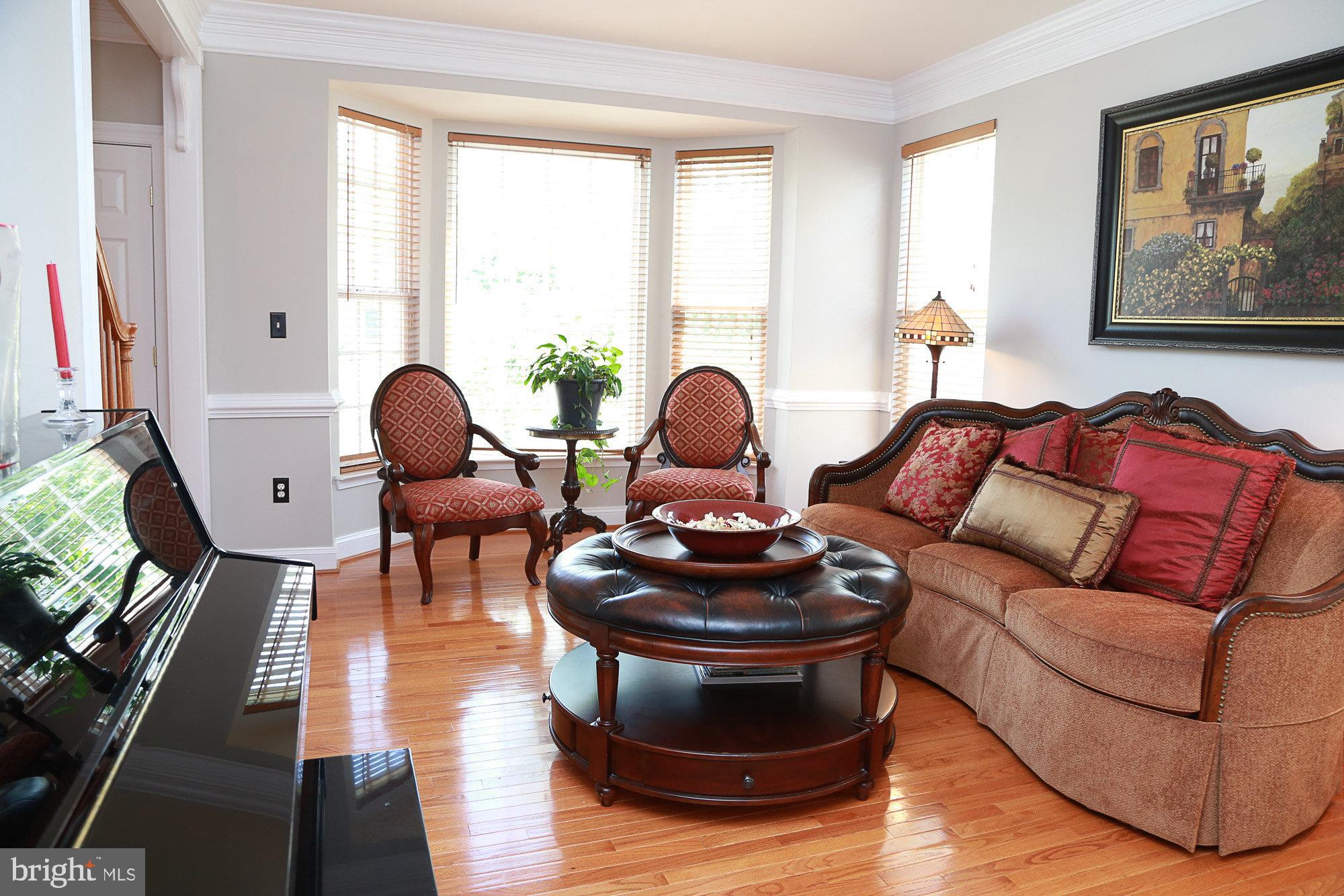 PEMBROOKE - Residential