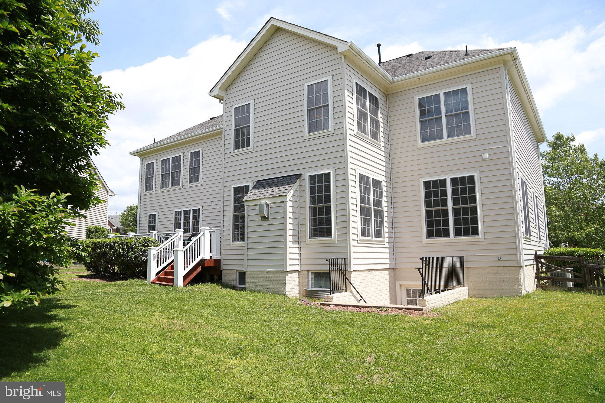 PEMBROOKE - Residential