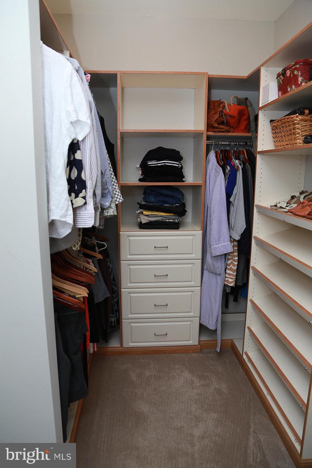 PEMBROOKE - Residential