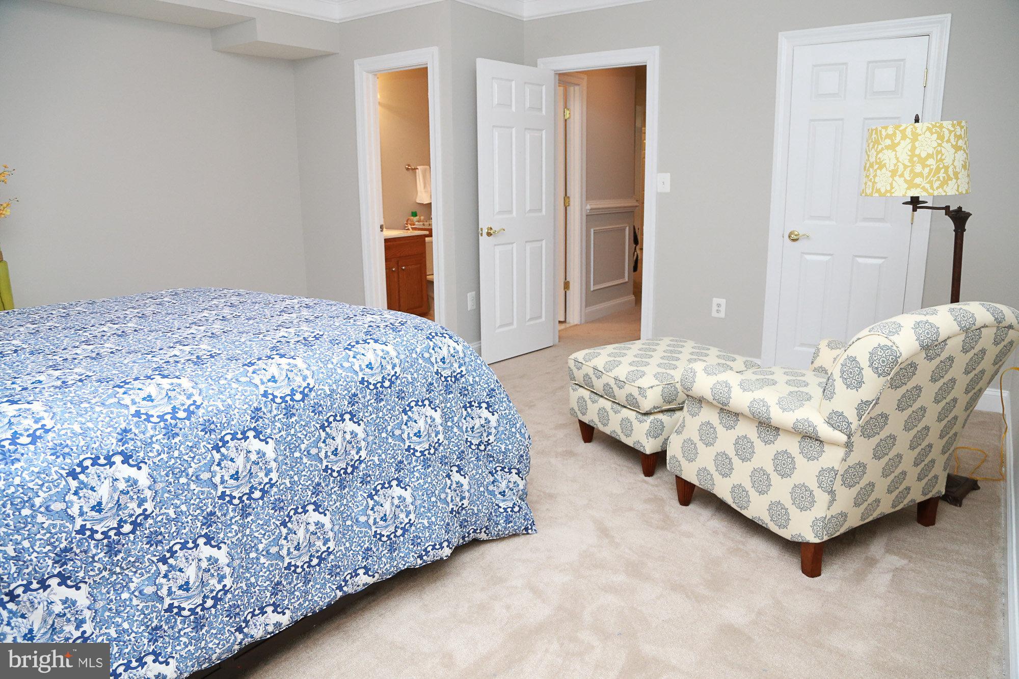 PEMBROOKE - Residential