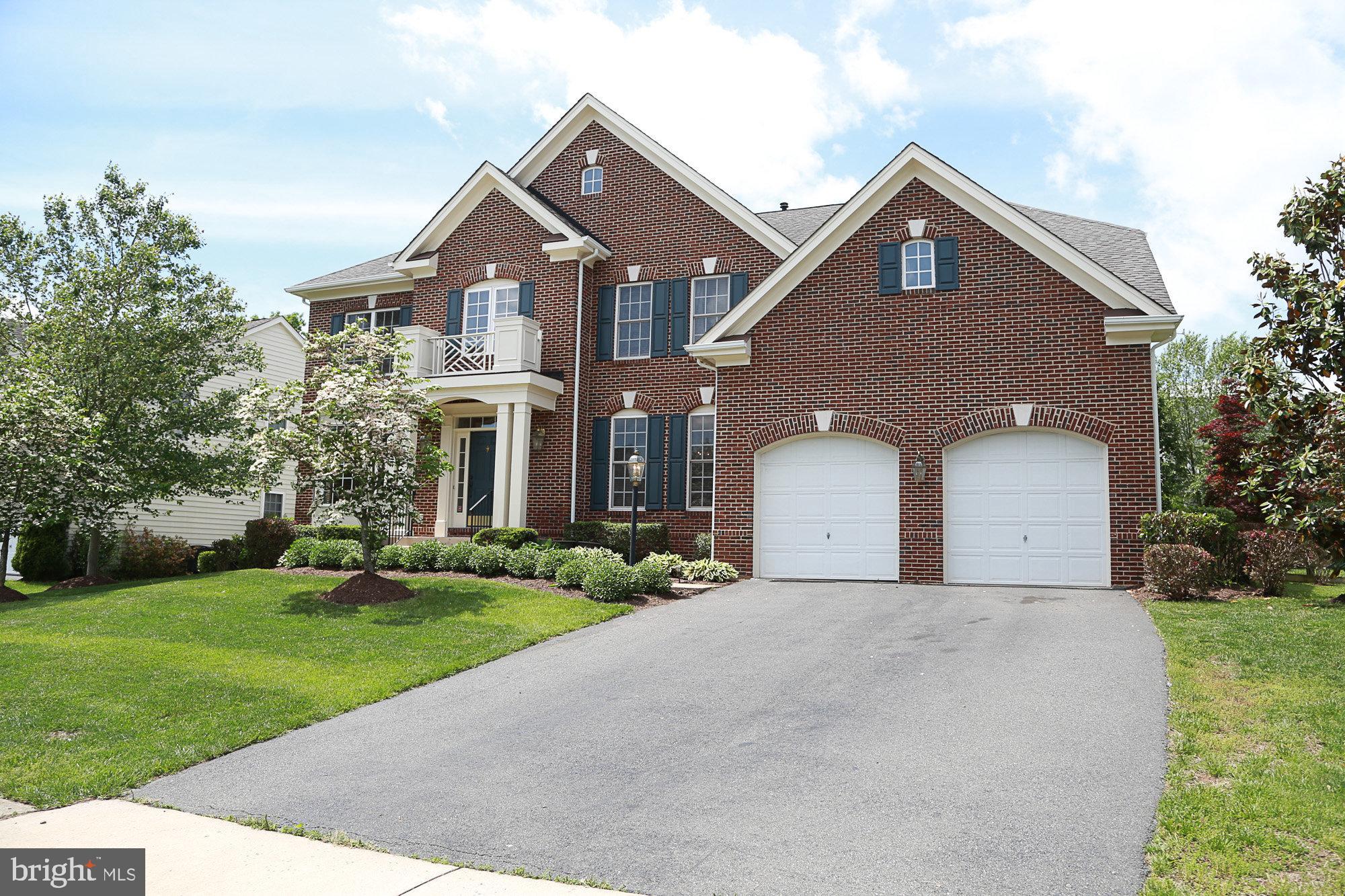 PEMBROOKE - Residential