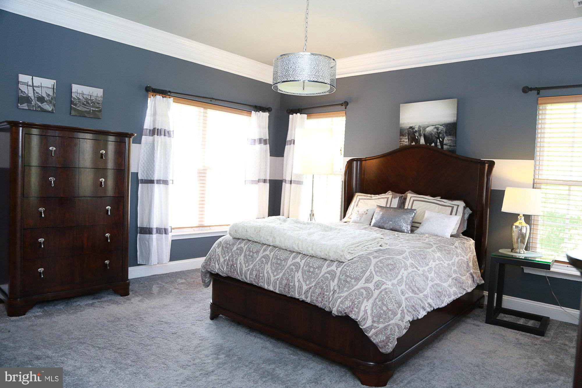 PEMBROOKE - Residential