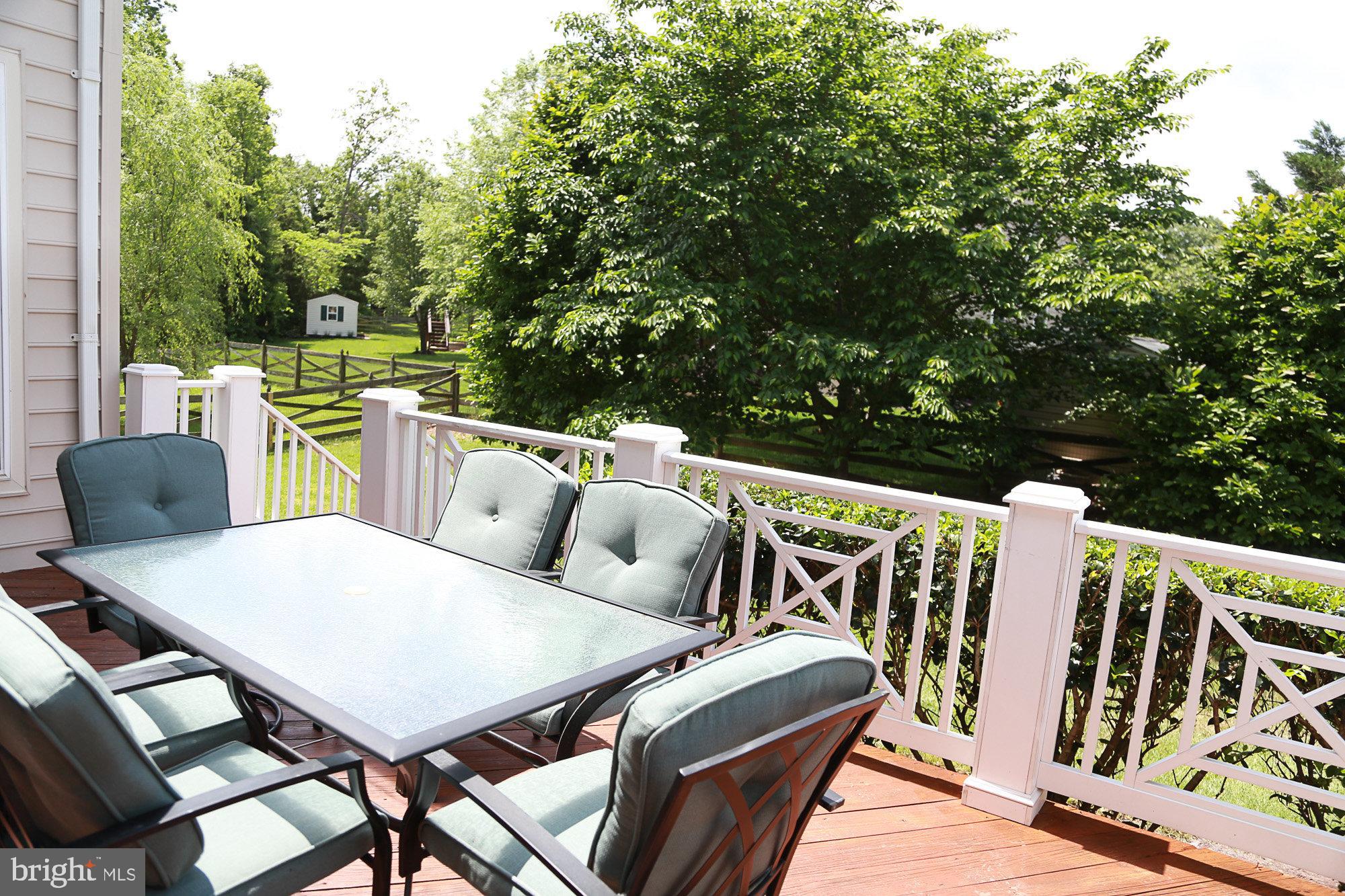 PEMBROOKE - Residential